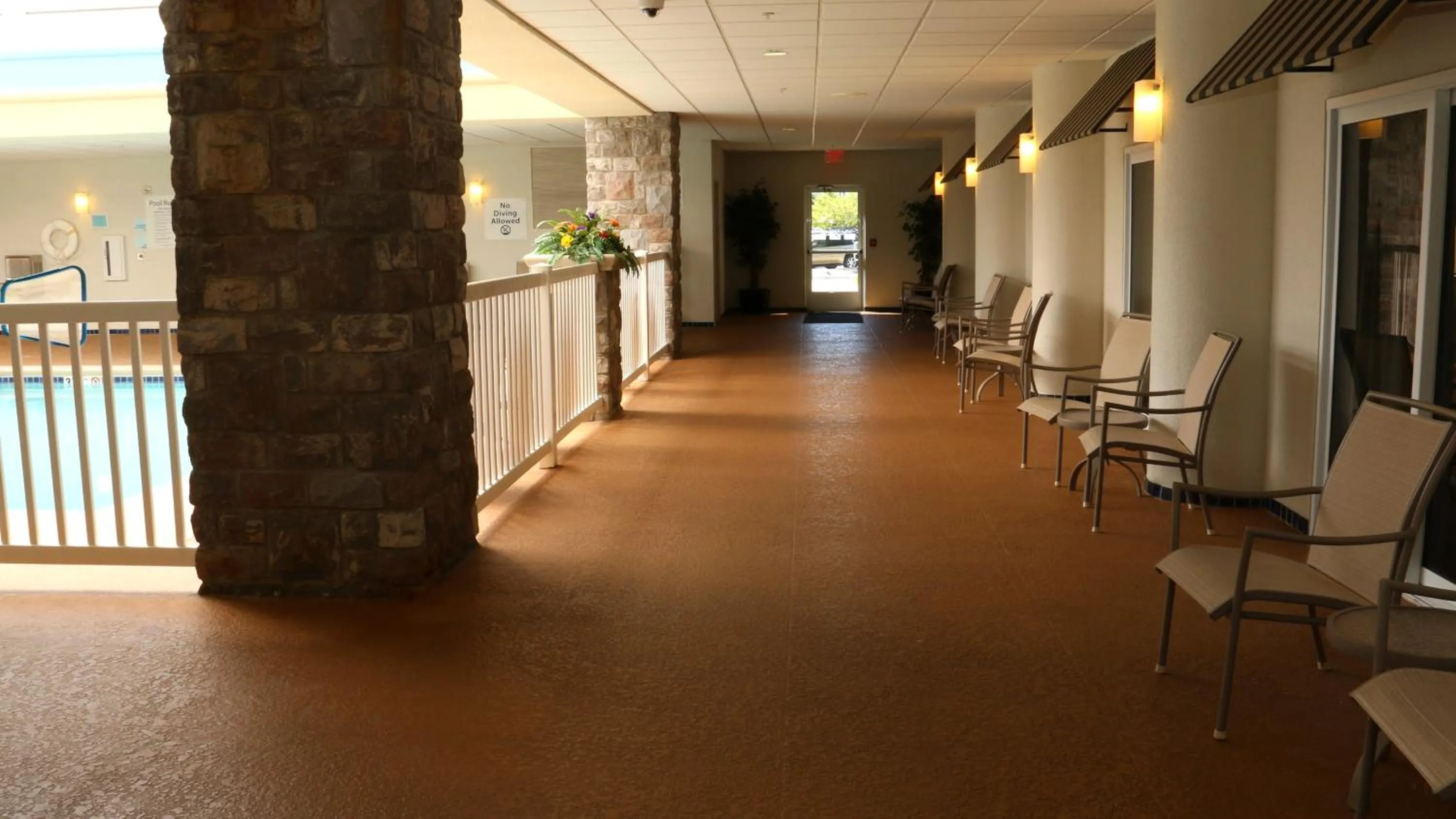 Swimming pool in Holiday Inn Express Hotel & Suites Saginaw by IHG