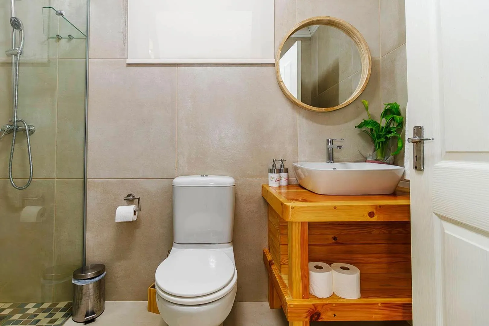 Bathroom in Churchill House