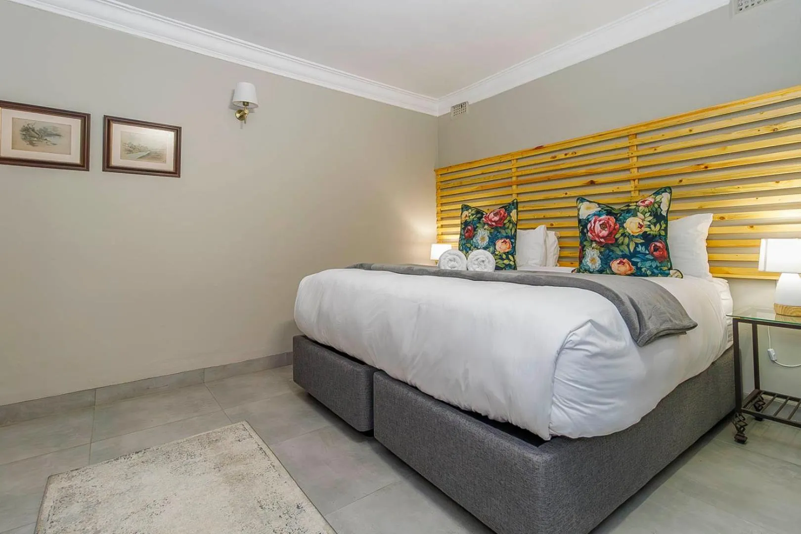 Bedroom, Bed in Churchill House