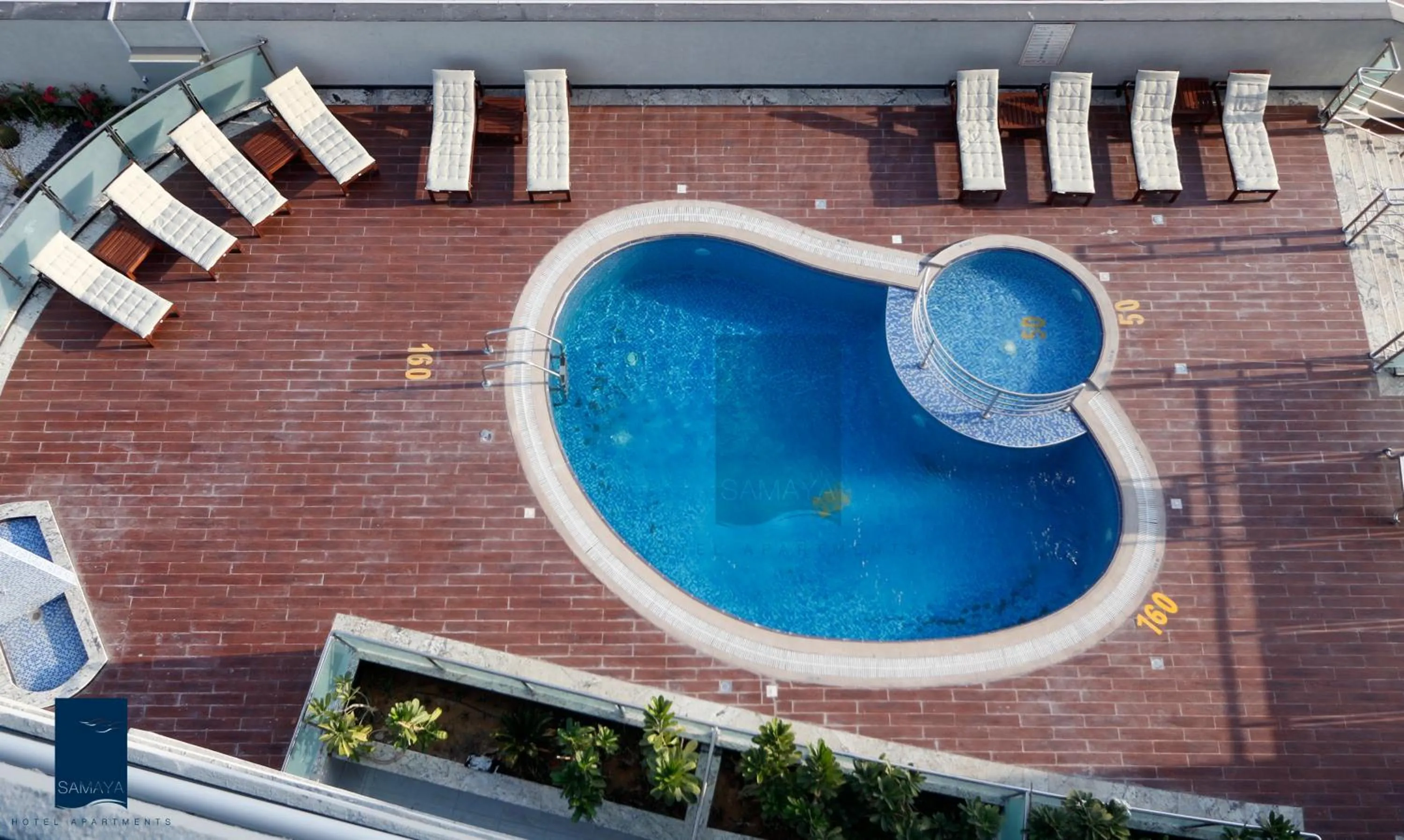 Swimming pool in Samaya Hotel Apartment Dubai