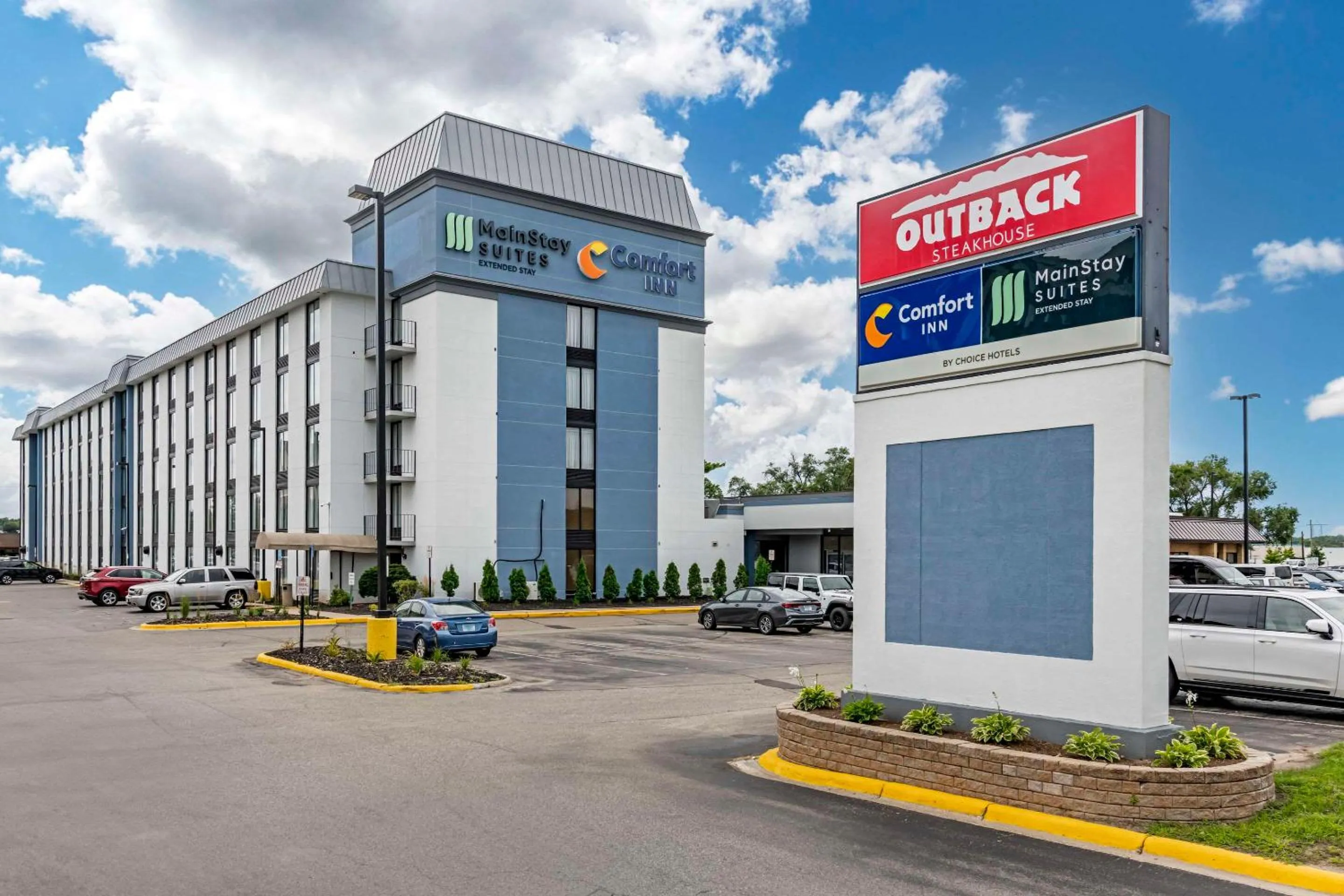 Property building in Comfort Inn MSP Airport - Mall of America