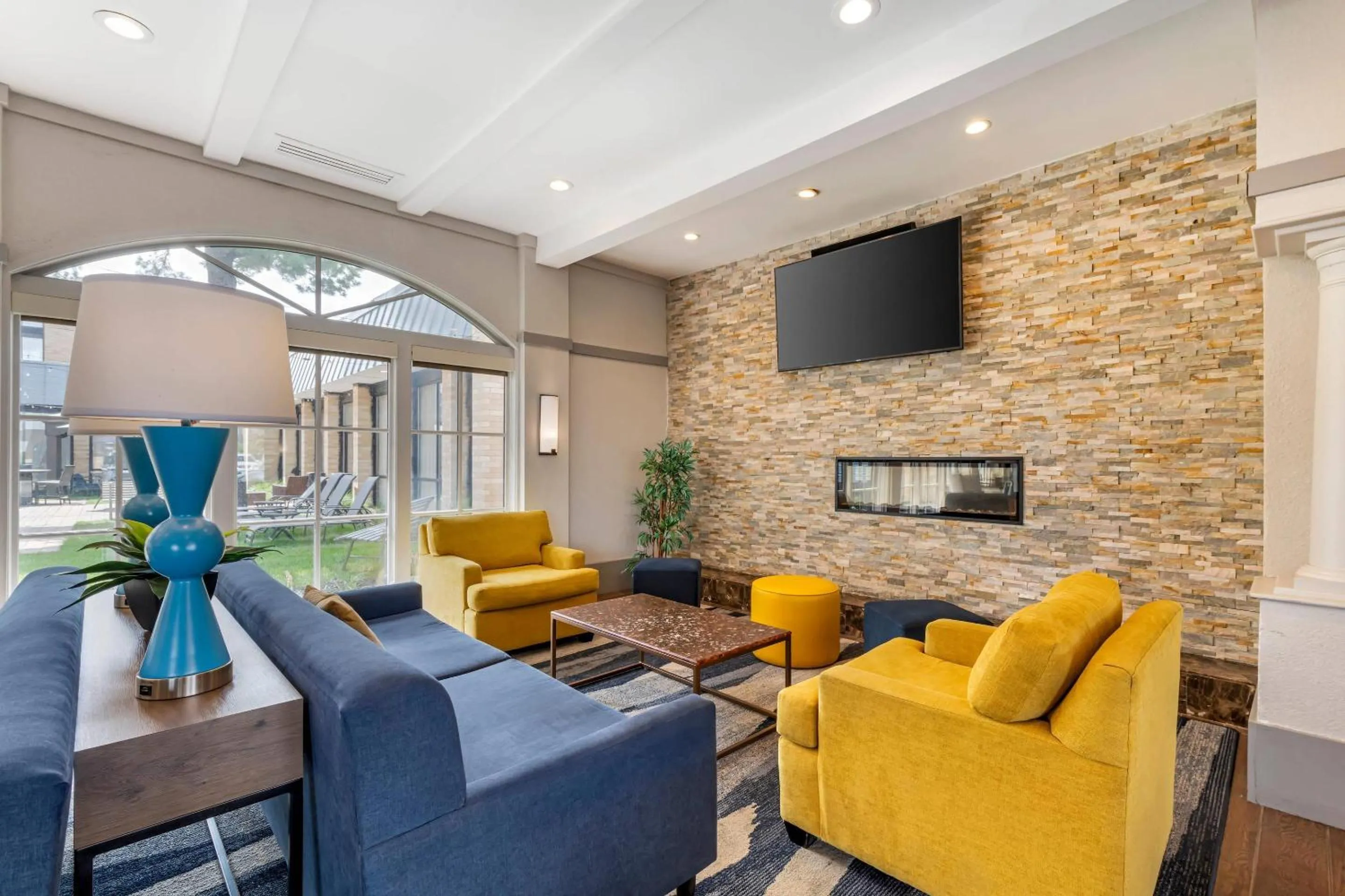 Lobby or reception in Comfort Inn MSP Airport - Mall of America