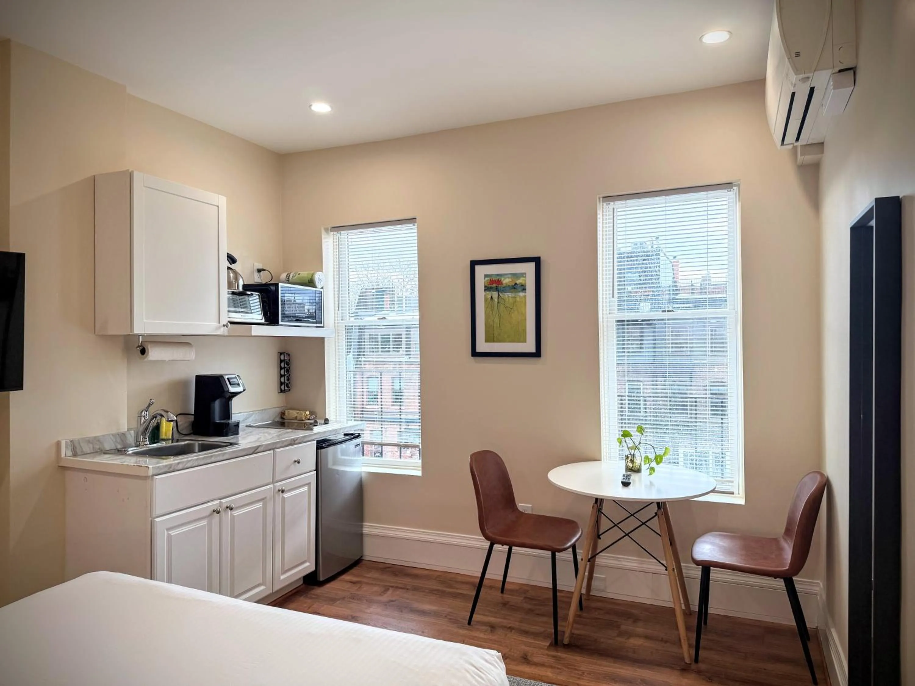 Photo of the whole room in Copley House