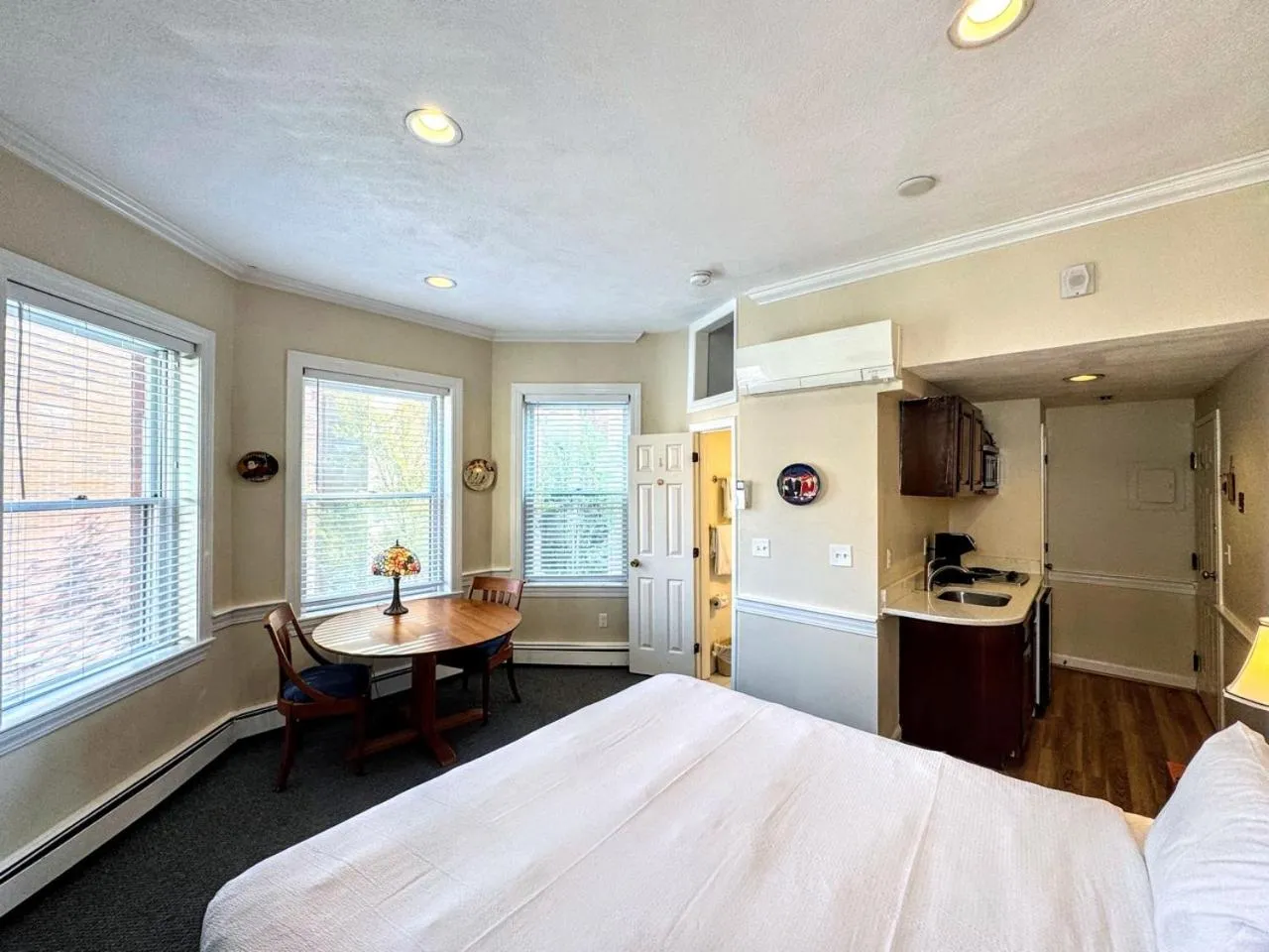 Photo of the whole room, Bed in Copley House