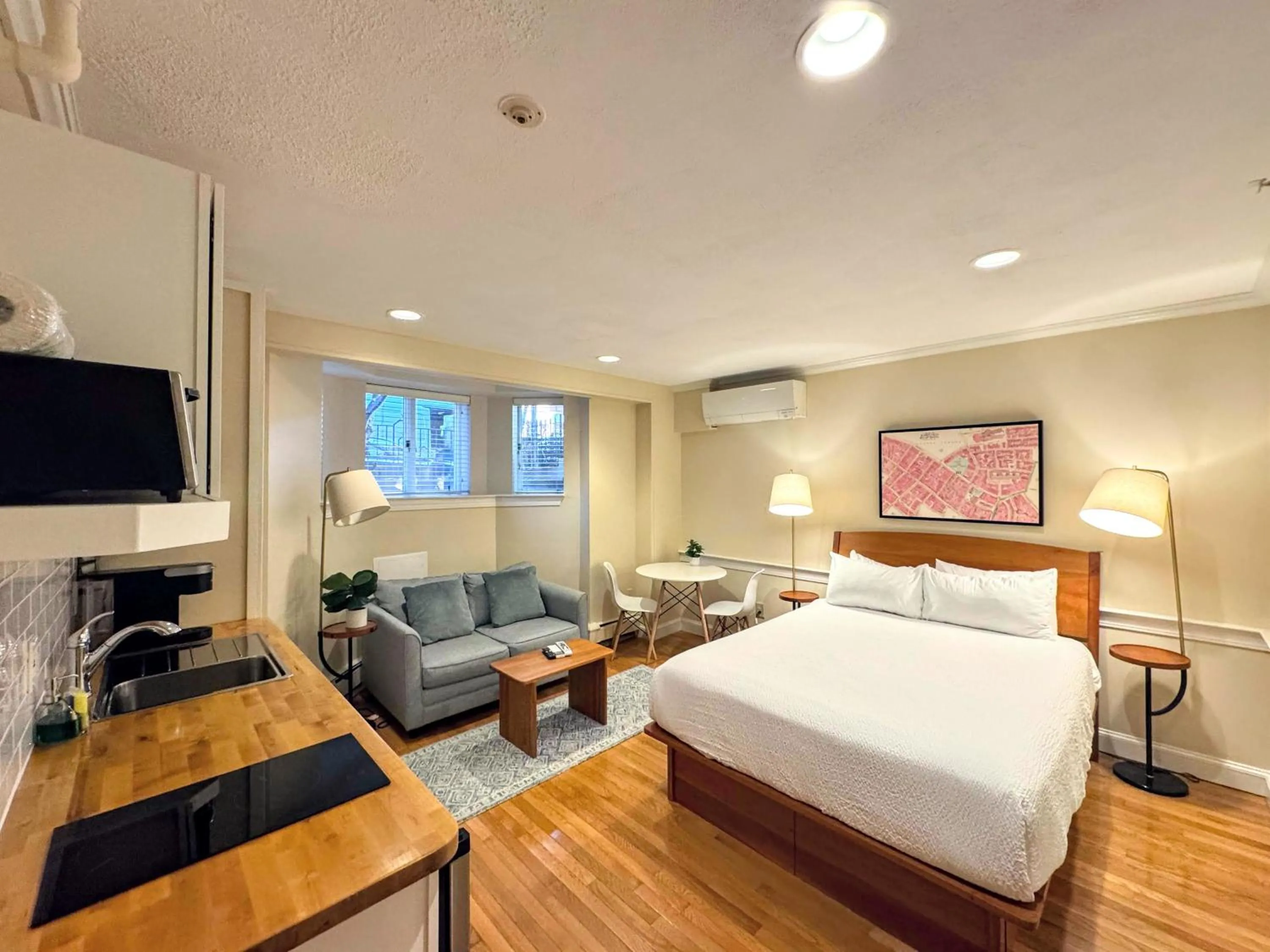 Photo of the whole room, Bed in Copley House