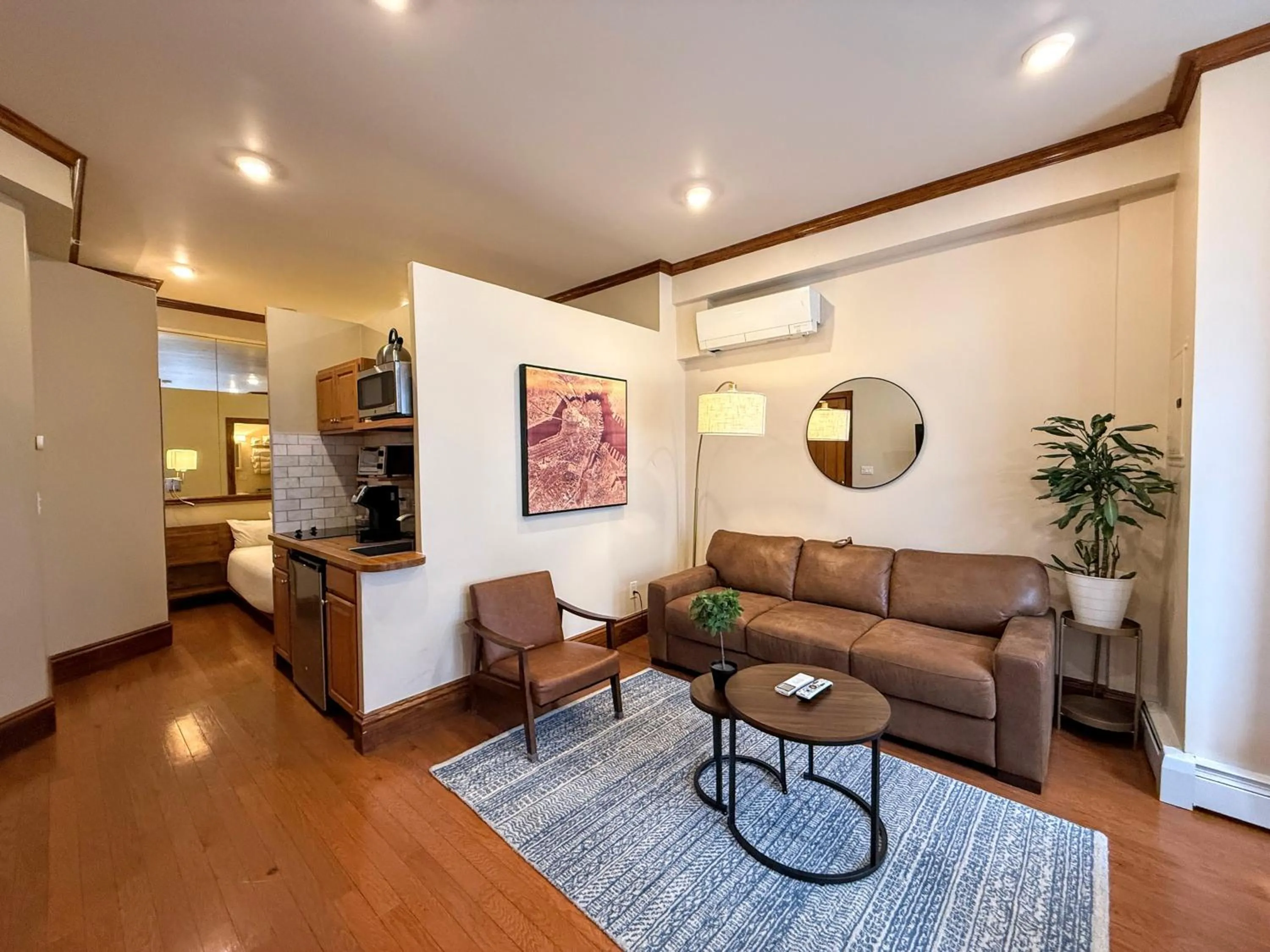 Photo of the whole room in Copley House