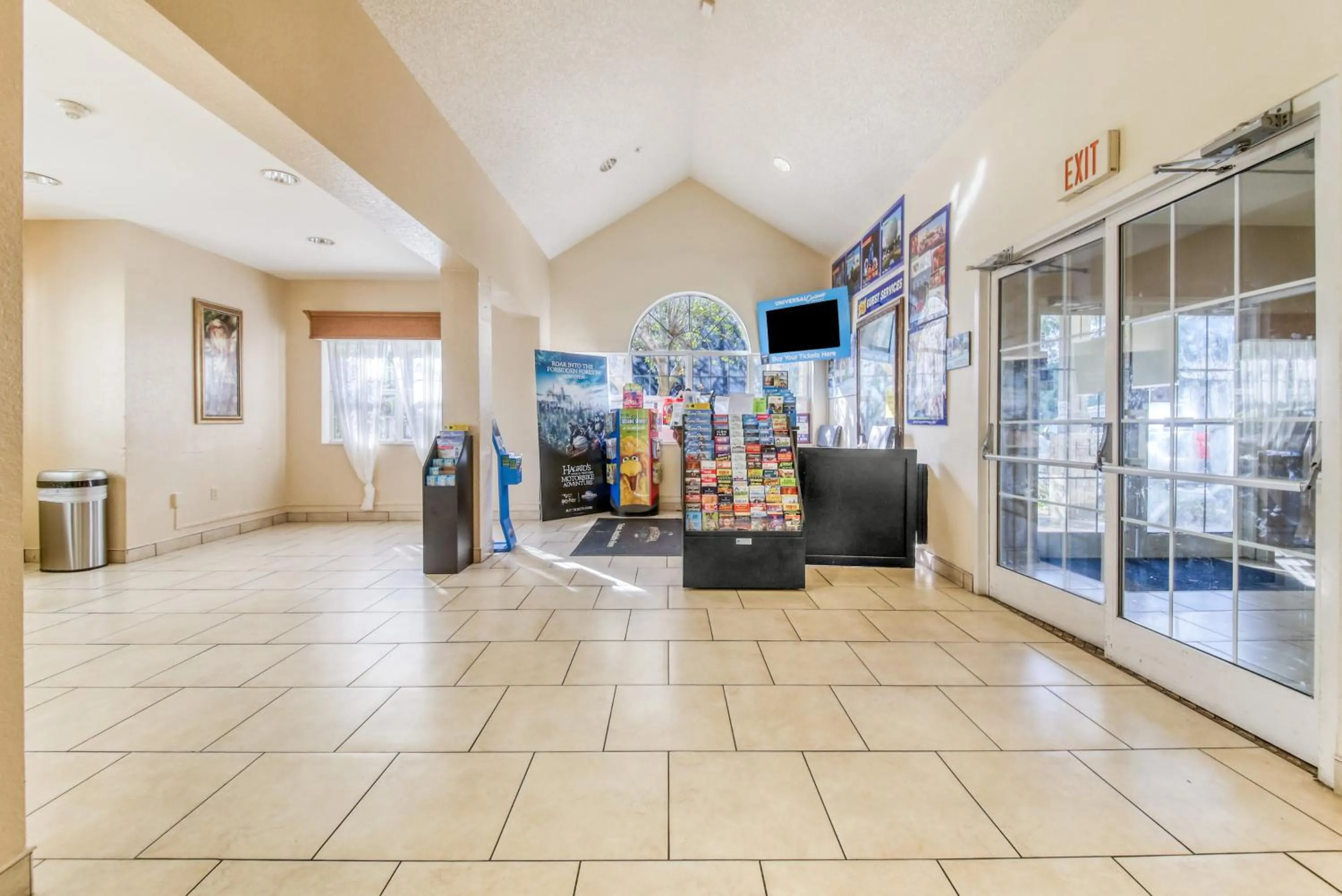 Evening entertainment in Baymont by Wyndham Orlando-International Dr-Universal Blvd