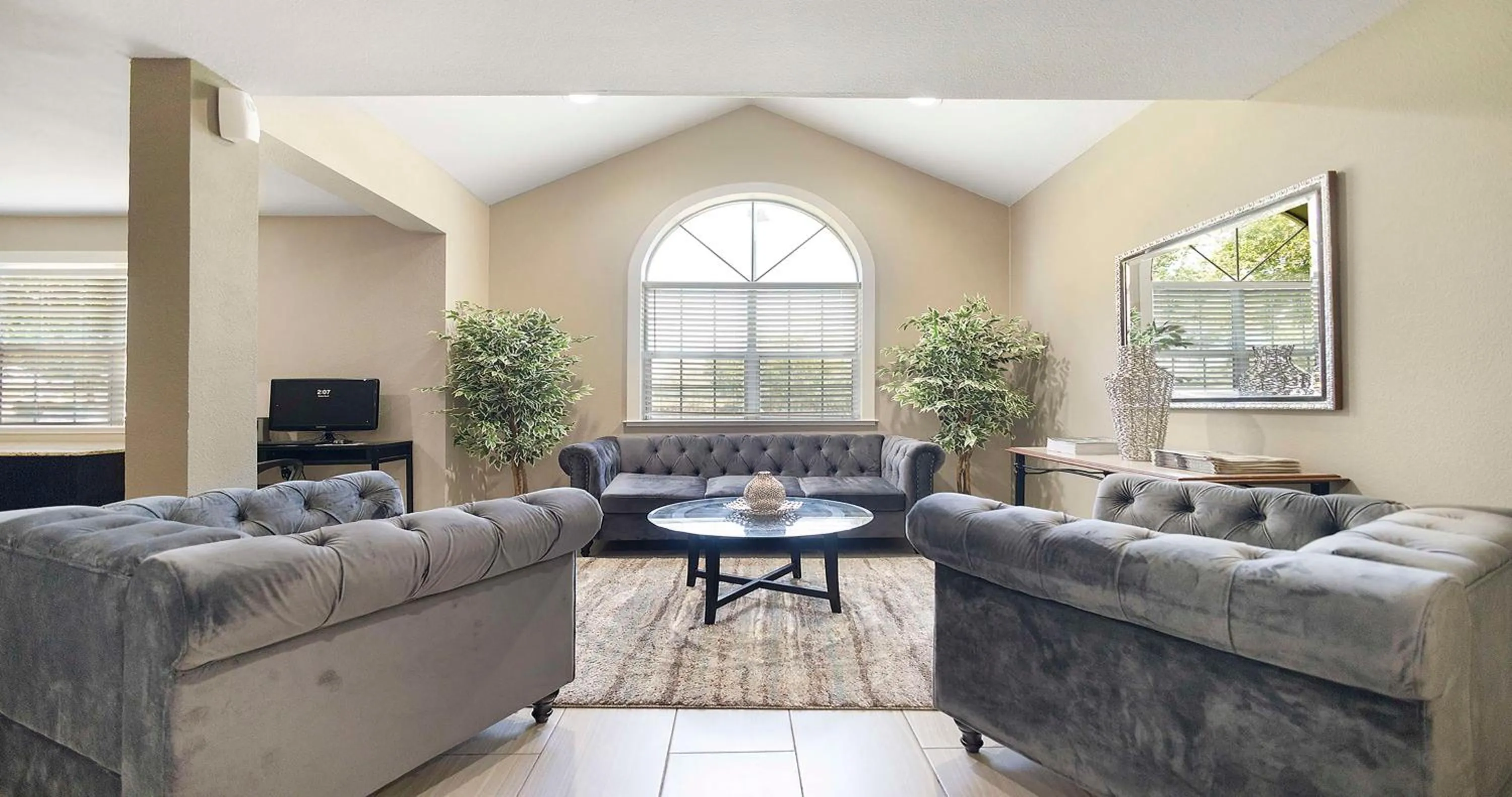 Lobby or reception in SureStay Plus Hotel by Best Western Rocklin