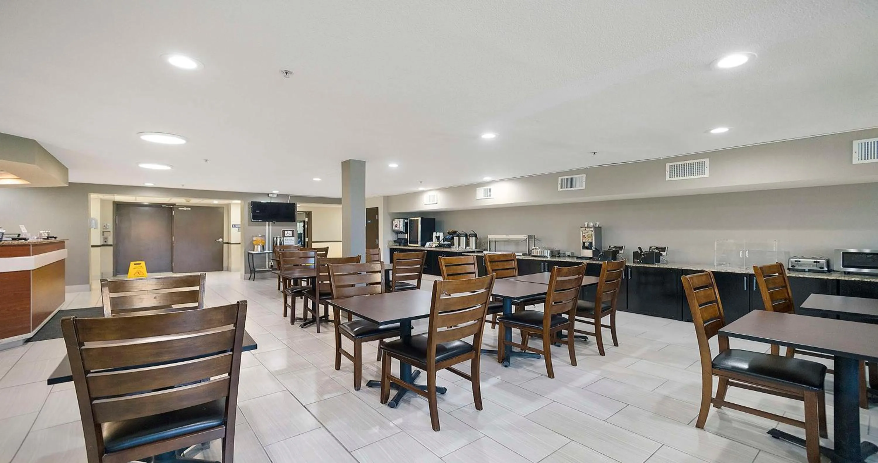 Breakfast in SureStay Plus Hotel by Best Western Rocklin