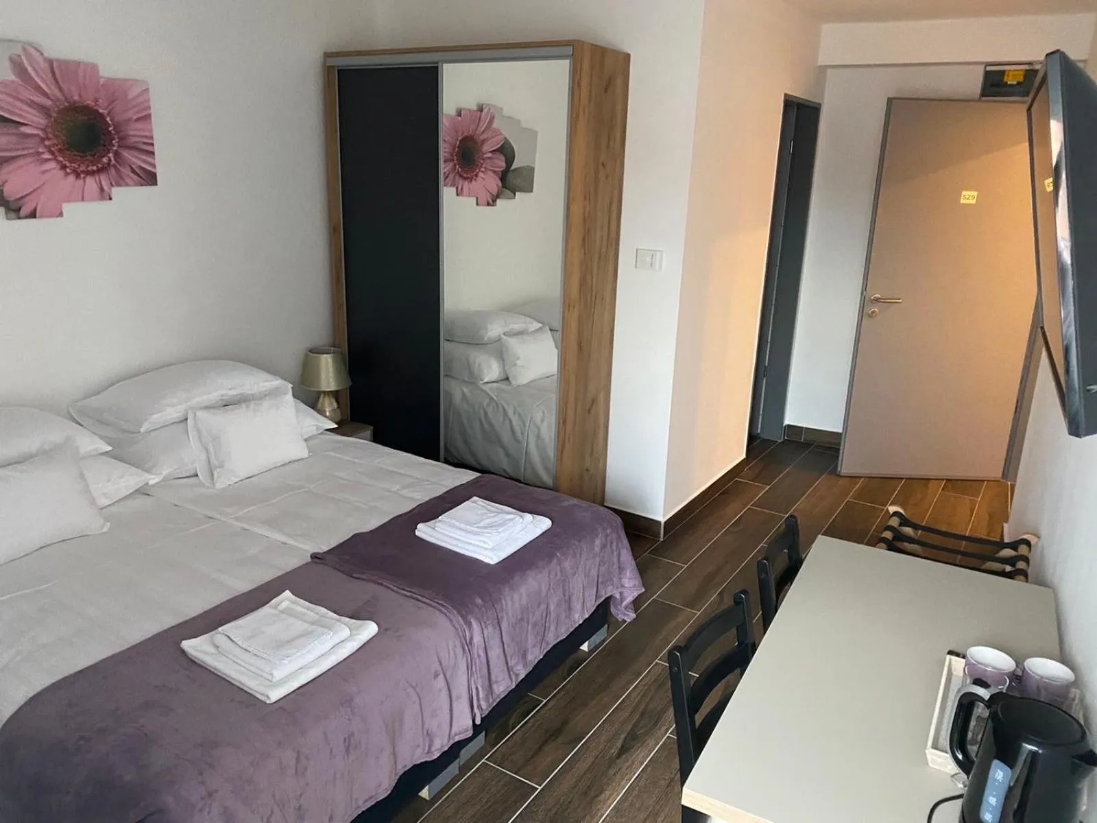 Bed in M70 Apartmanház