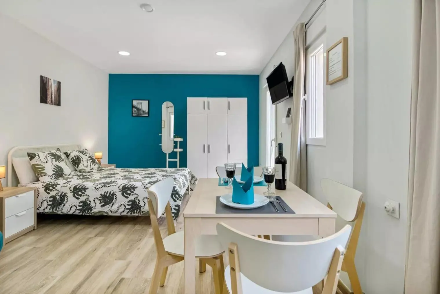 Restaurant/places to eat, Bed in Umihouse apartamentos centro Alicante