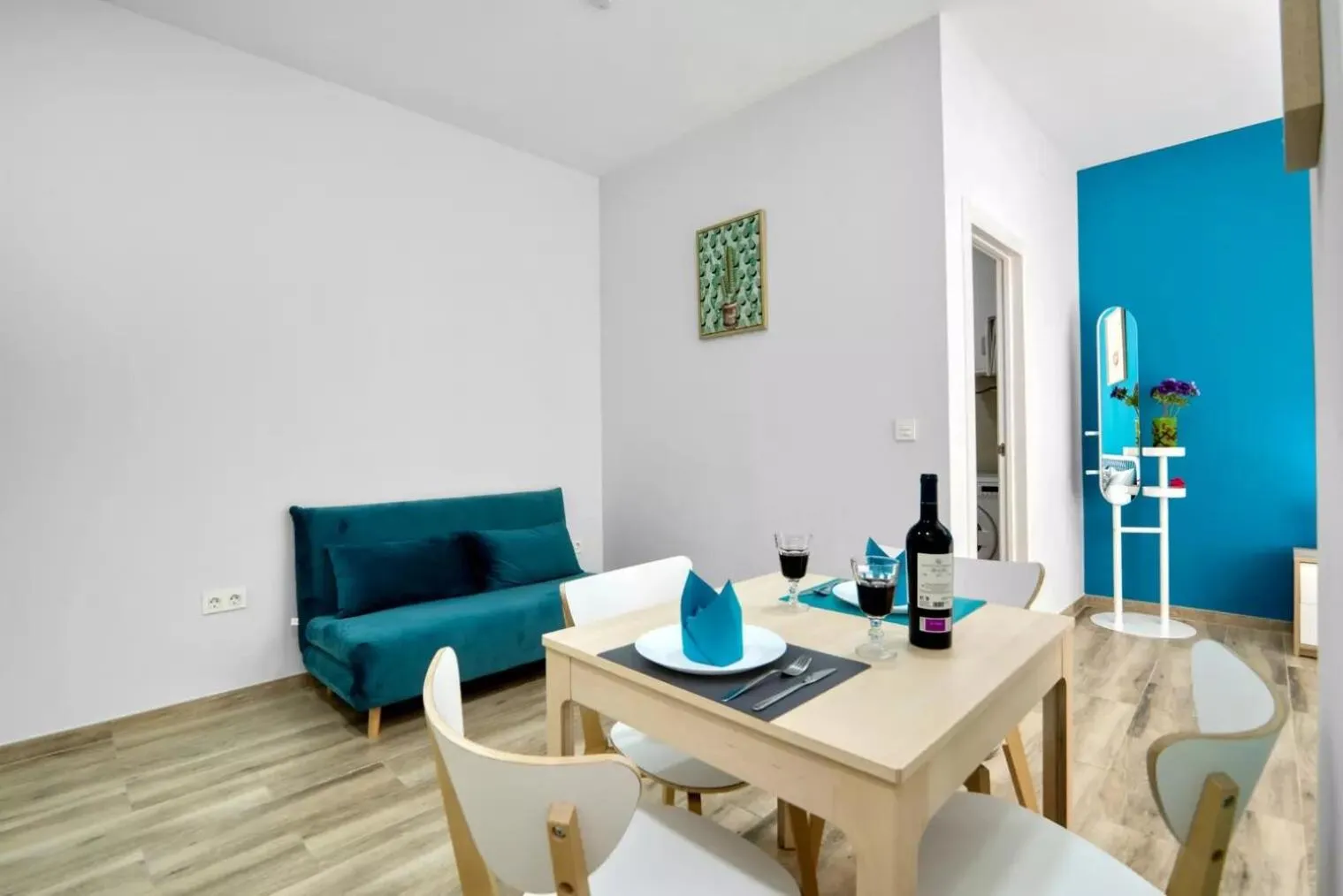 Seating area in Umihouse apartamentos centro Alicante