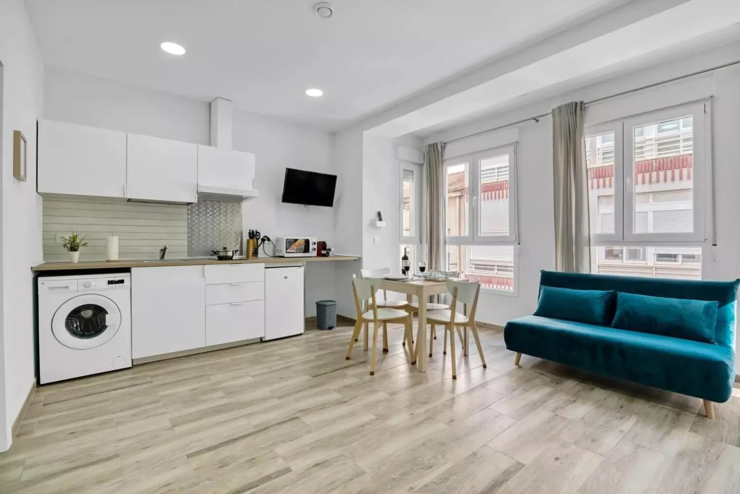 Seating area in Umihouse apartamentos centro Alicante