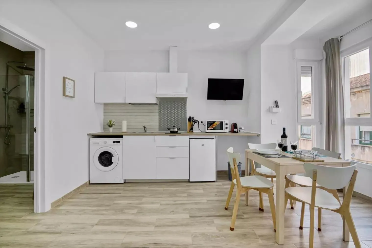 Kitchen or kitchenette in Umihouse apartamentos centro Alicante