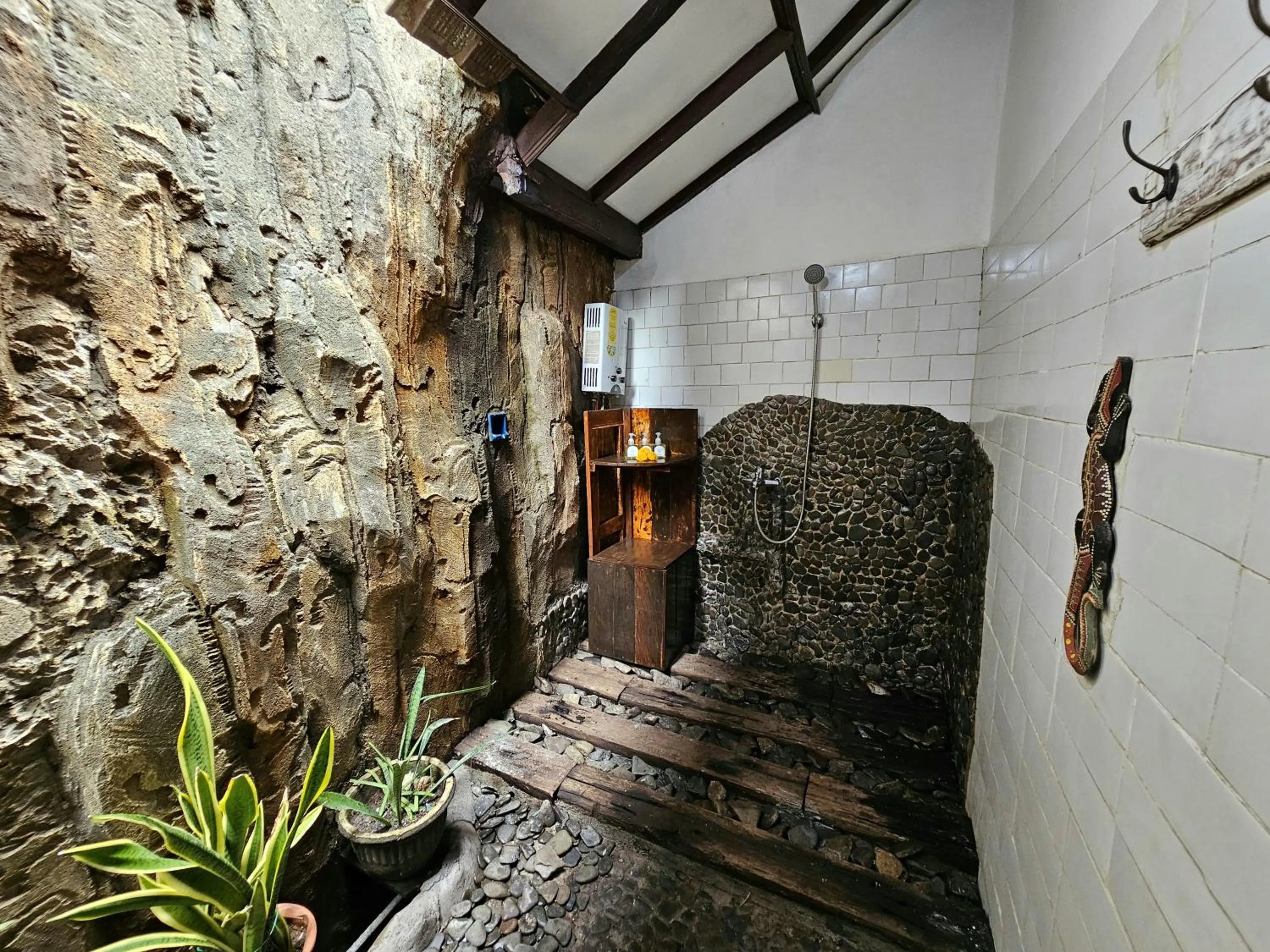 Bathroom in Binaria Museum Hotel