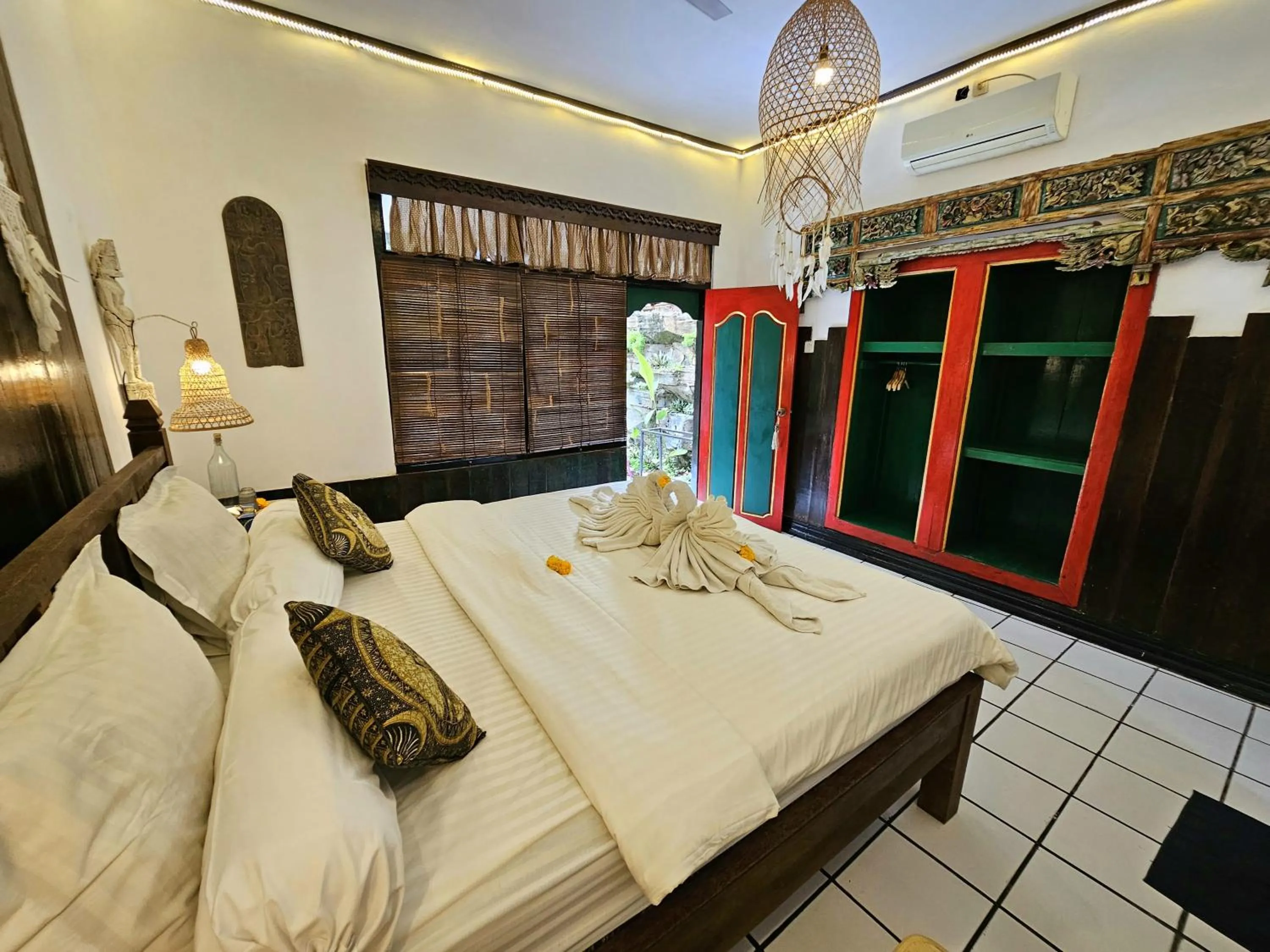 Photo of the whole room, Bed in Binaria Museum Hotel