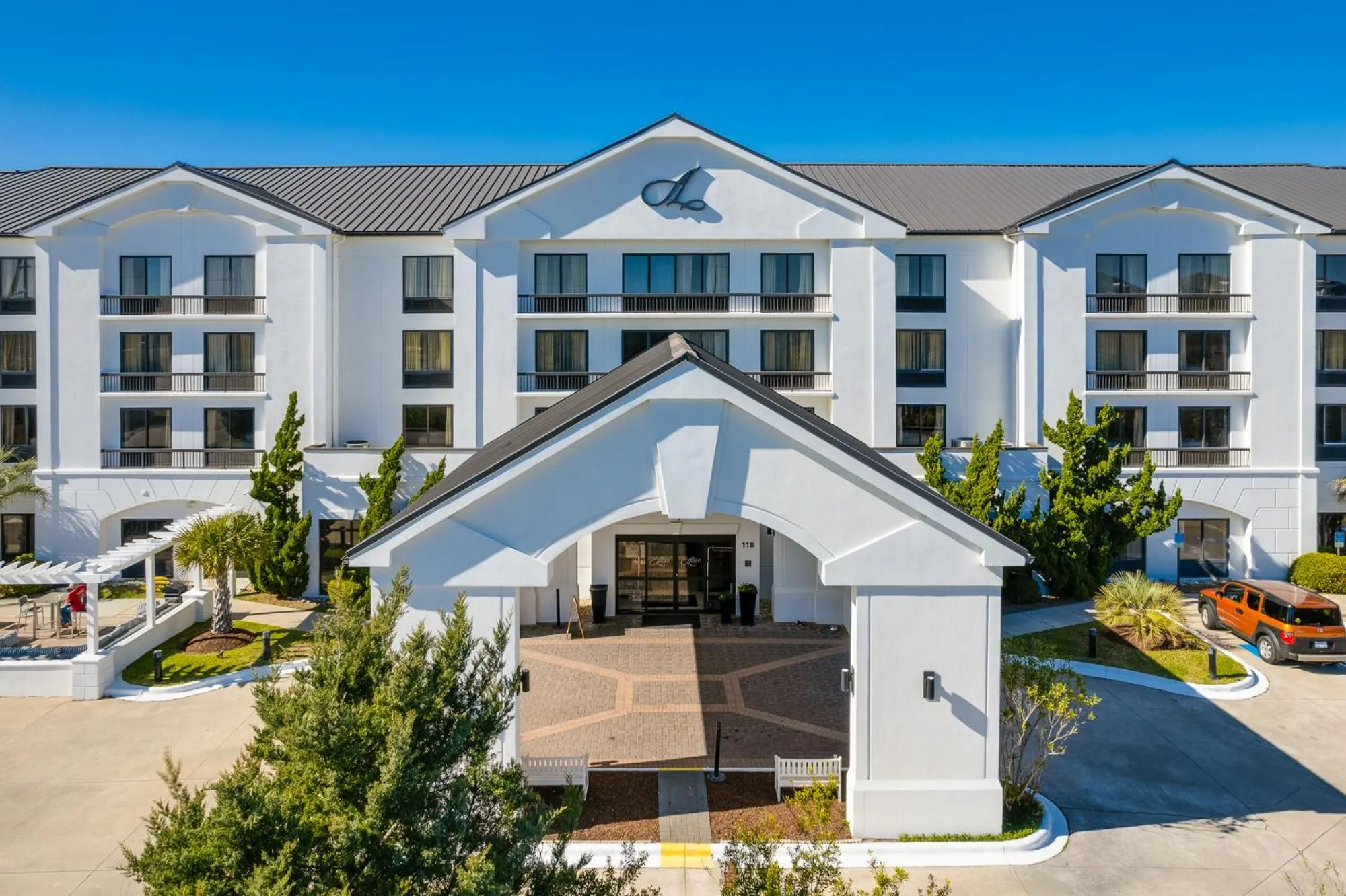 Property building in Hotel Alice