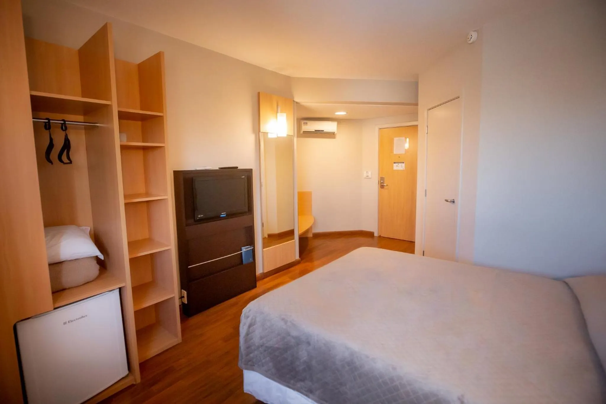 Photo of the whole room, Bed in Zago Hotel