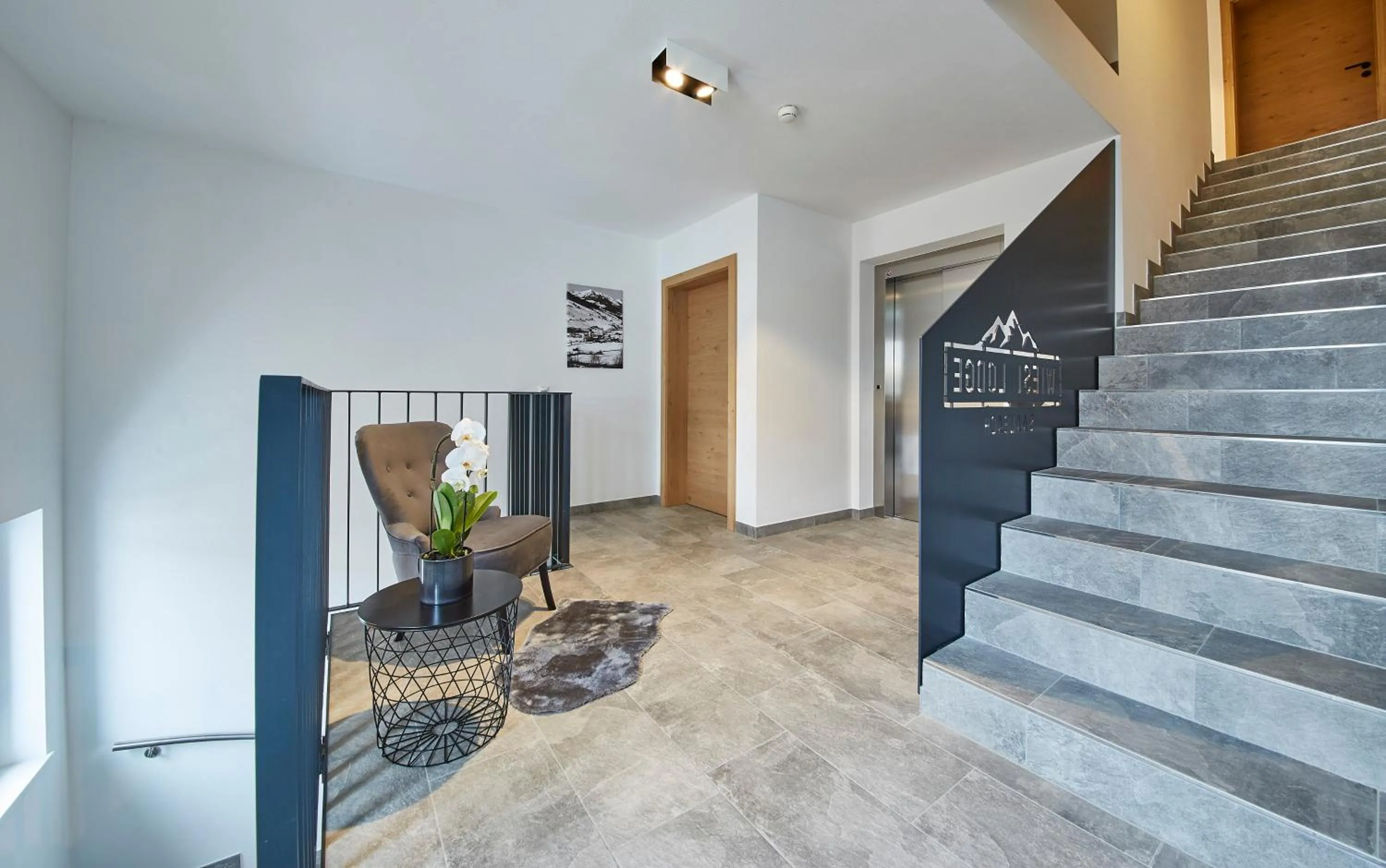 Lobby or reception in Wiesl Lodge Saalbach