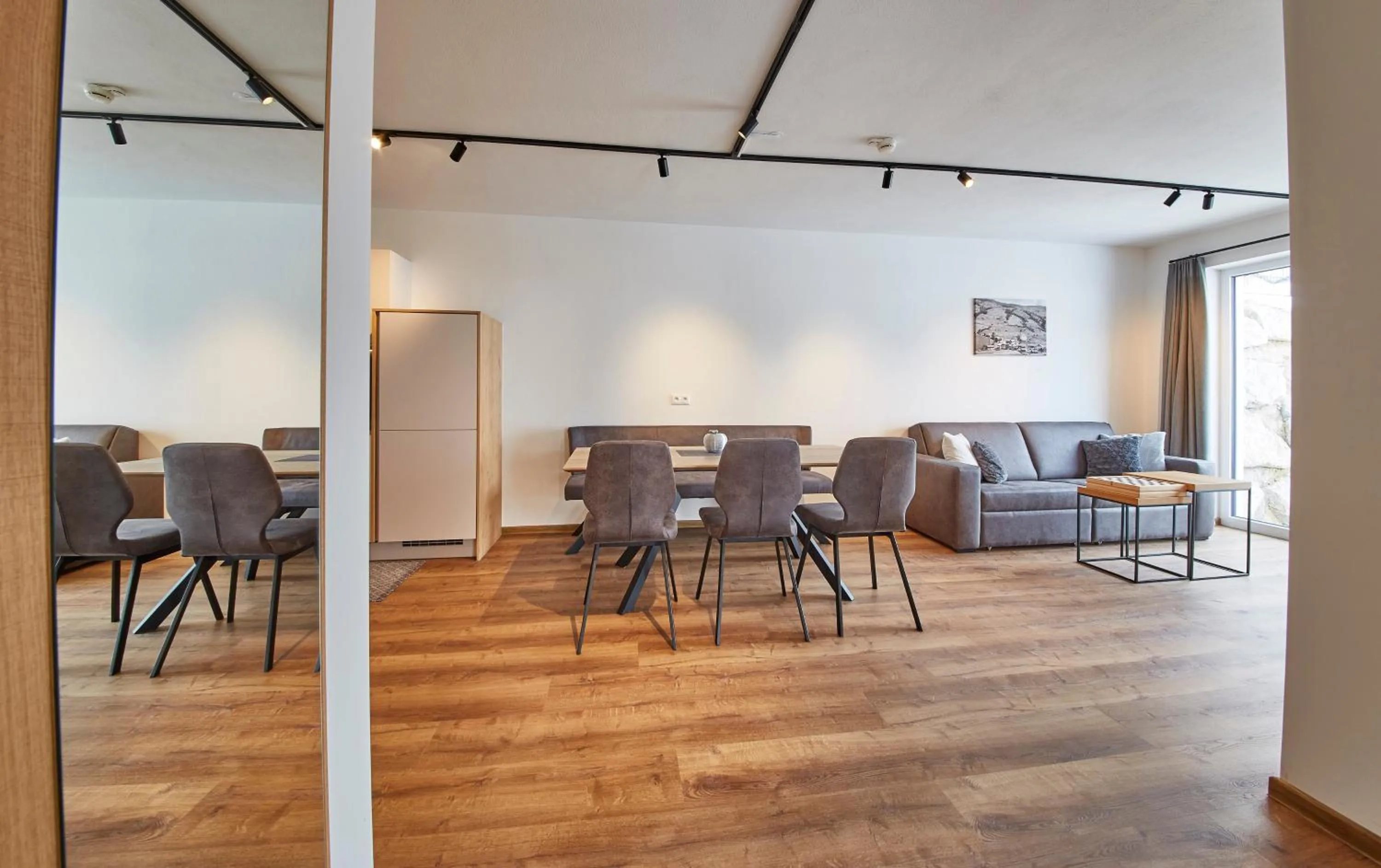 Dining area in Wiesl Lodge Saalbach