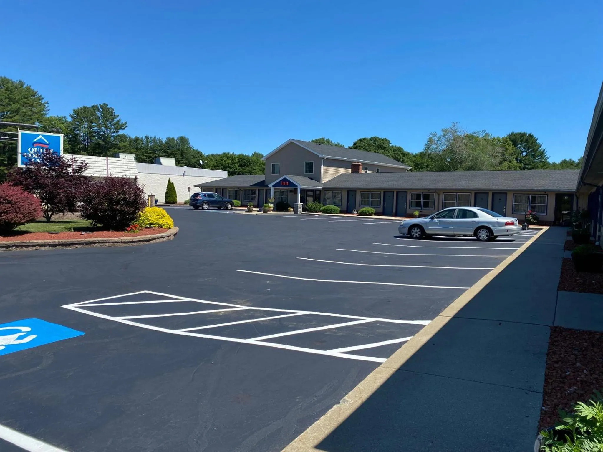 Property building in Quiet Corner Inn