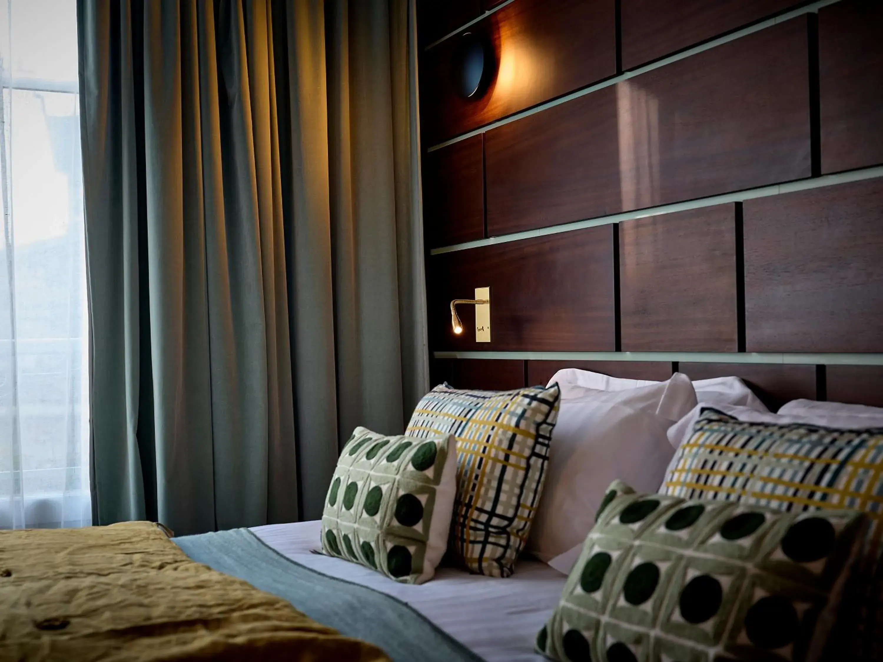 Deluxe Double or Twin Room with City View in Beausejour Ranelagh Deluxe Double or Twin Room with City View in Beausejour Ranelagh