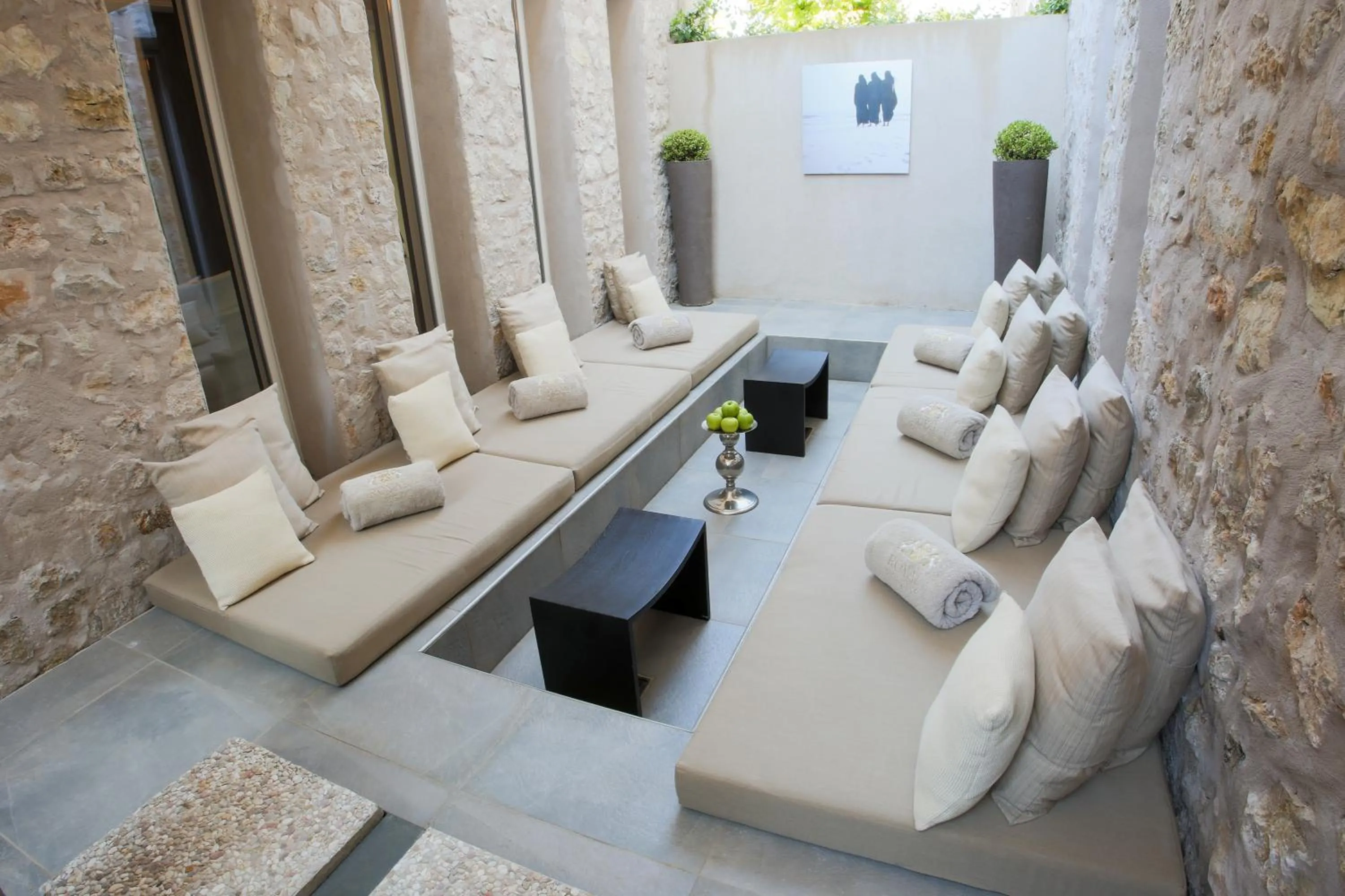 Lounge or bar in Royal Mougins Golf, Hotel & Spa de Luxe