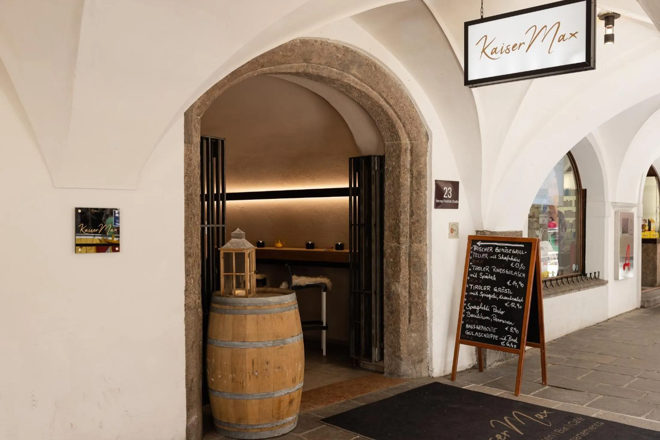 Property building in Kaiser Max Design Appartements