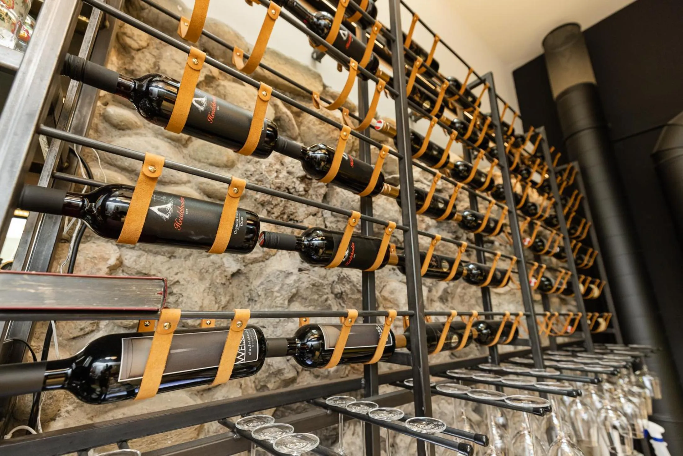 Restaurant/places to eat in Kaiser Max Design Appartements