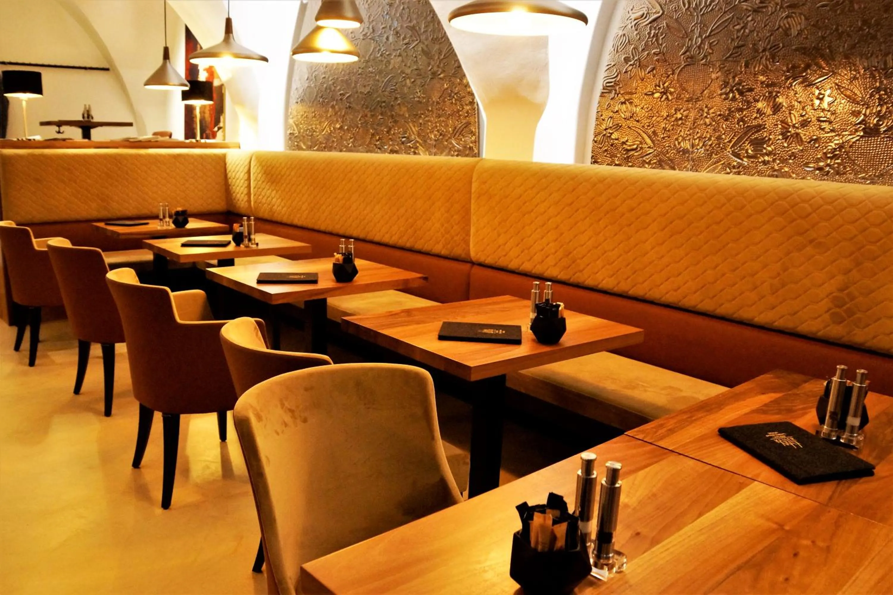 Restaurant/places to eat in Kaiser Max Design Appartements