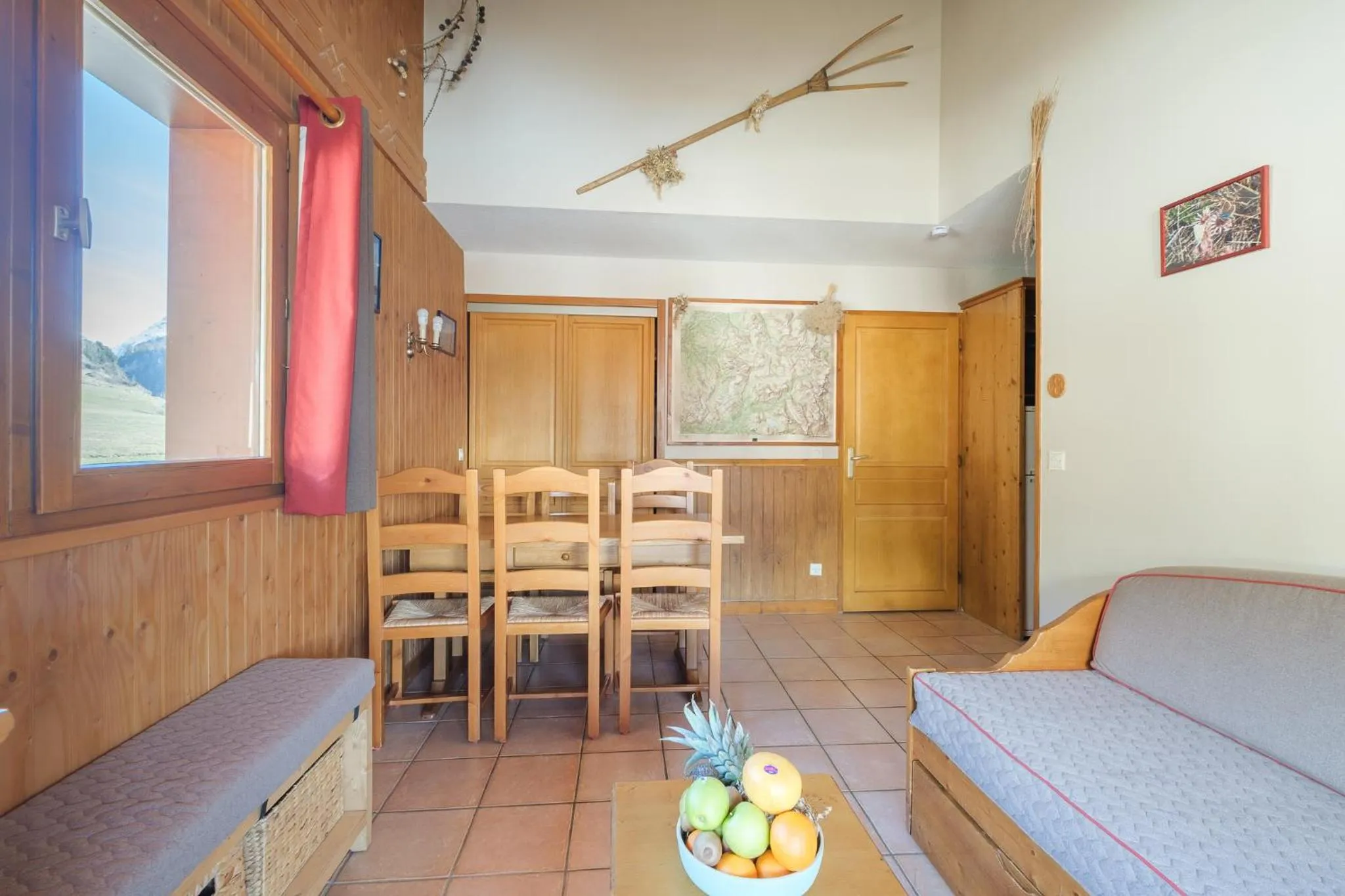Living room, Bed in Résidence Les Balcons De Val Cenis Le Haut