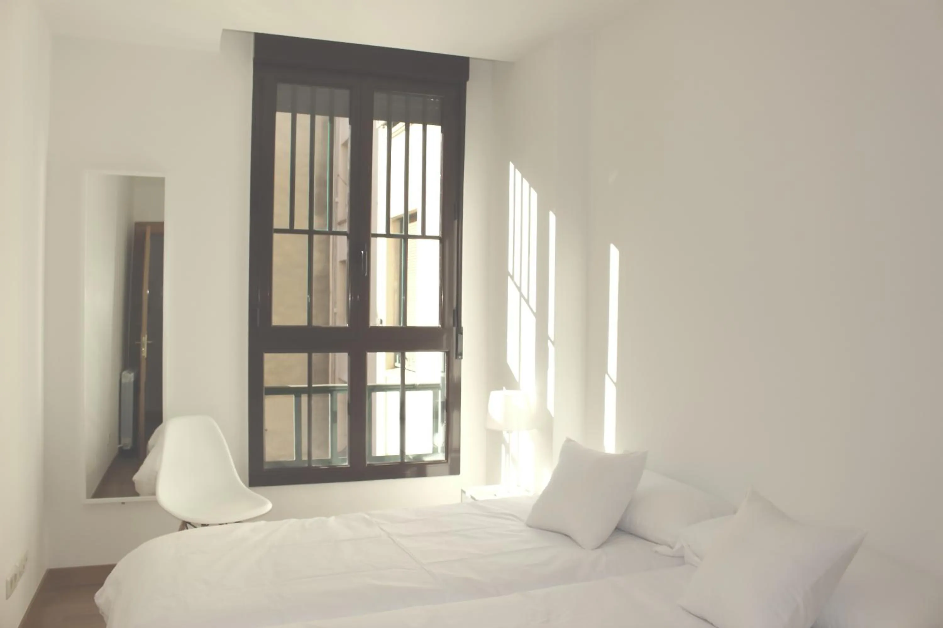 Day, Bed in Aloha Hostel