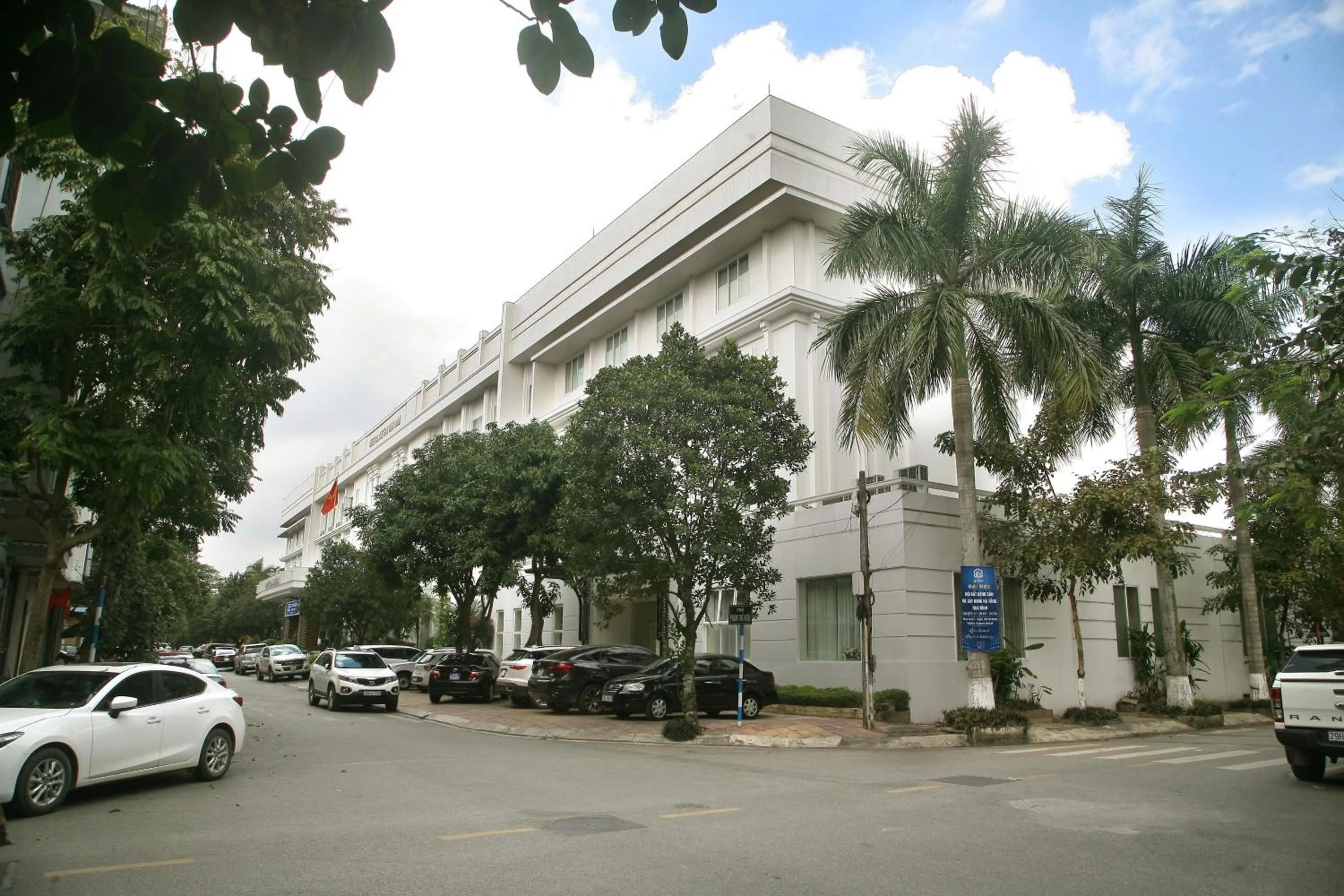 Property building in White Palace Thai Binh Hotel
