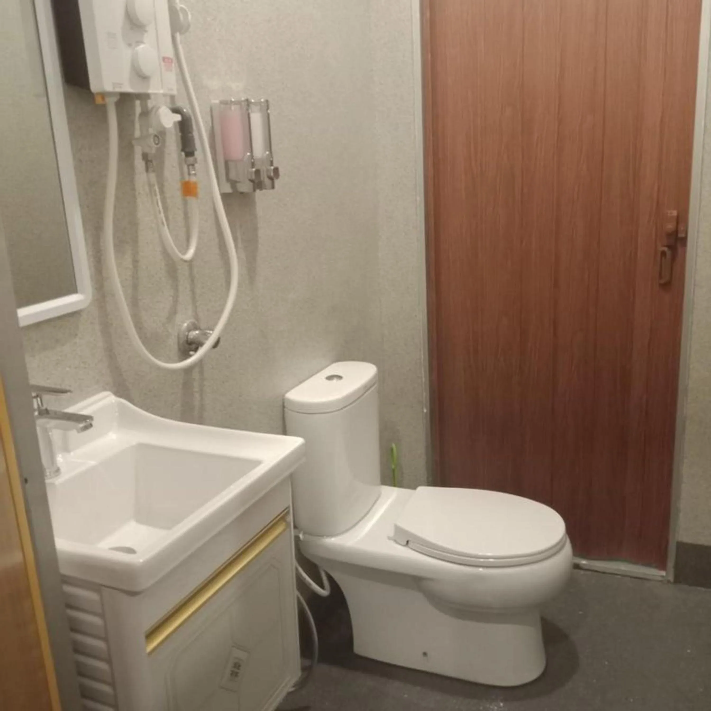 Bathroom in Daud Safar Resthouse