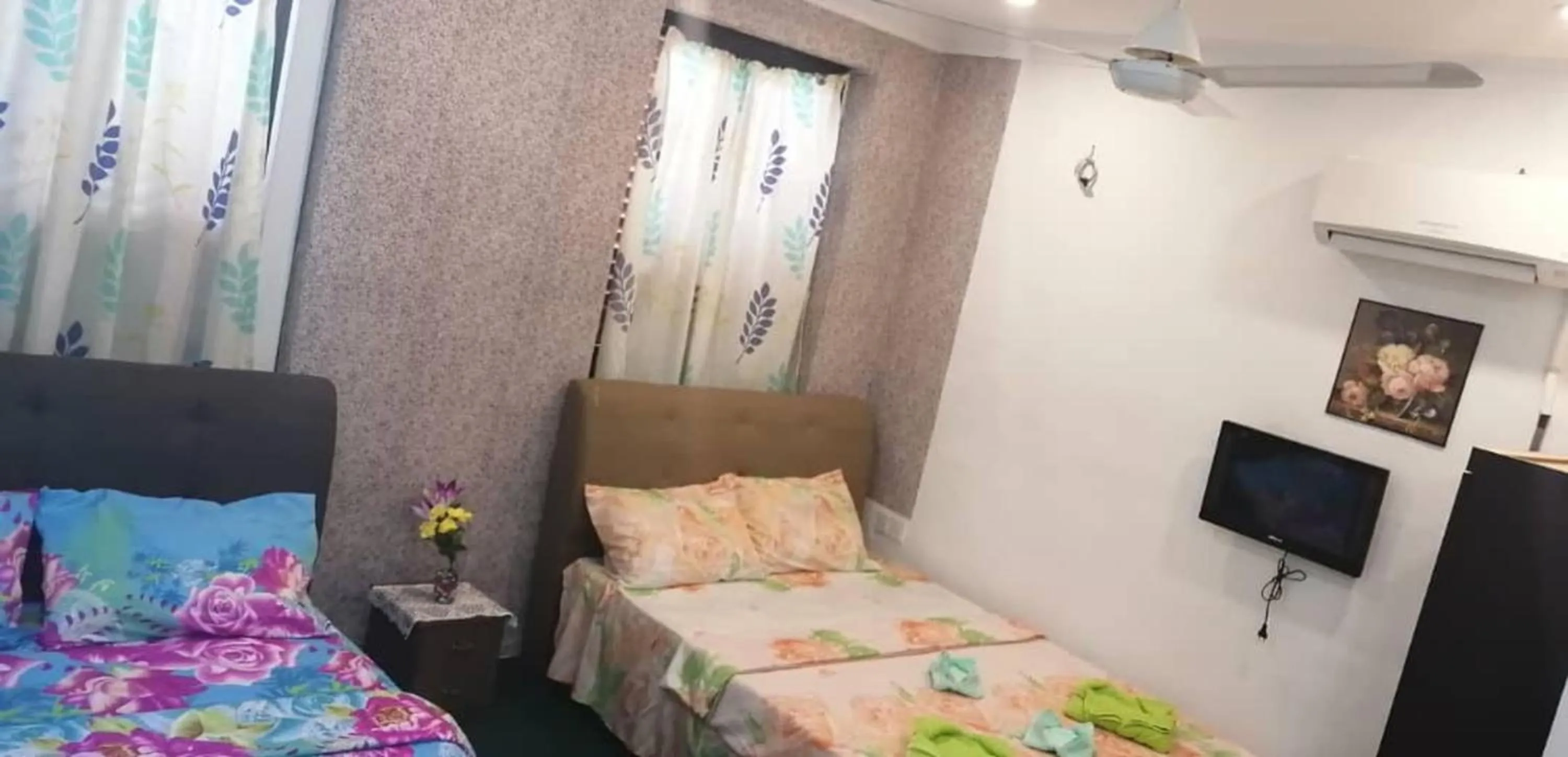 Photo of the whole room in Daud Safar Resthouse