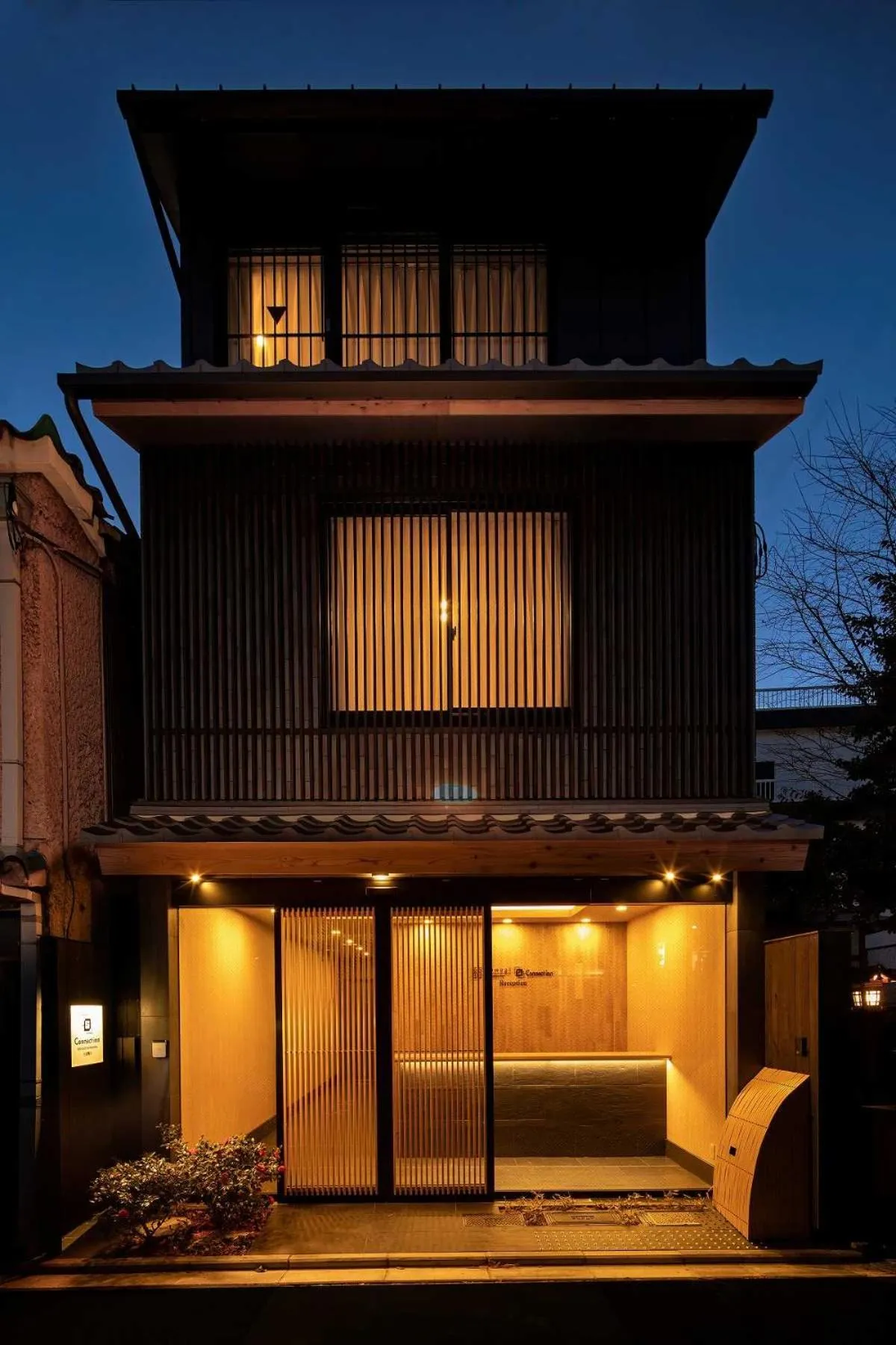 Property building in Connect inn Shichijo-Kamogawa