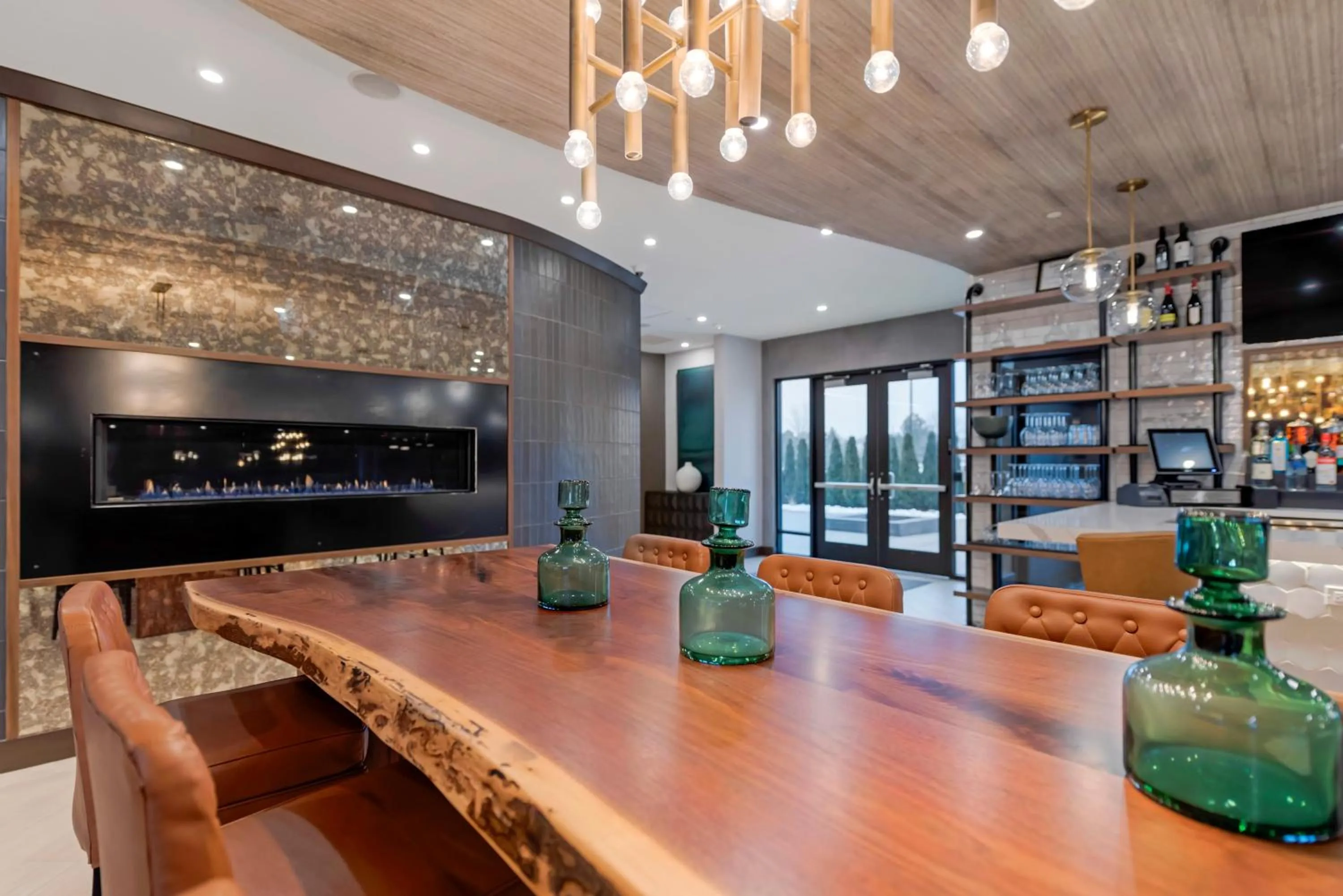 Lounge or bar in Cambria Hotel Shelby Township - Detroit Utica