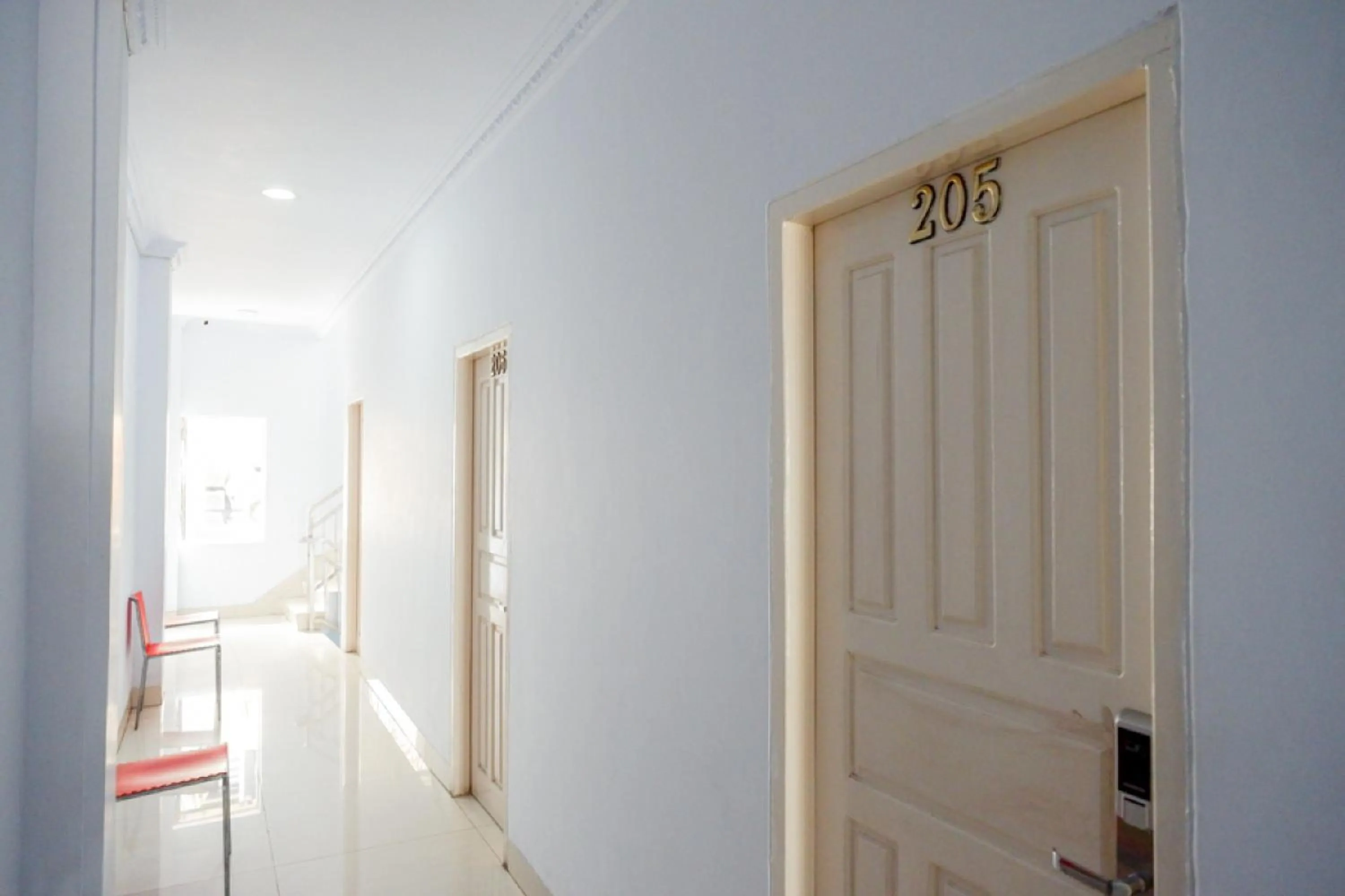 RedDoorz @ Hotel Bravo Pantai Kamali Bau Bau