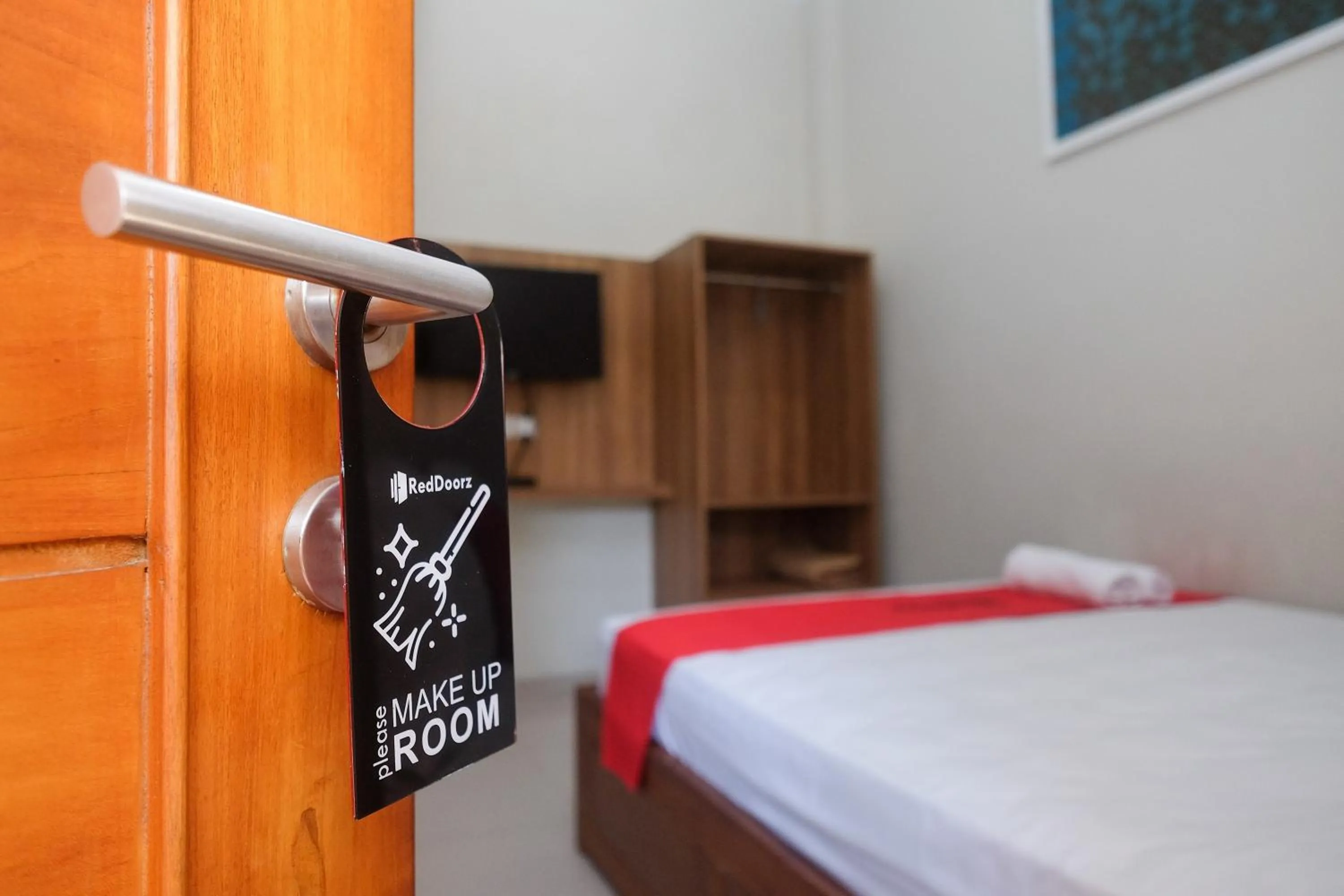 Bed in RedDoorz Syariah near Pascasarjana UGM 3