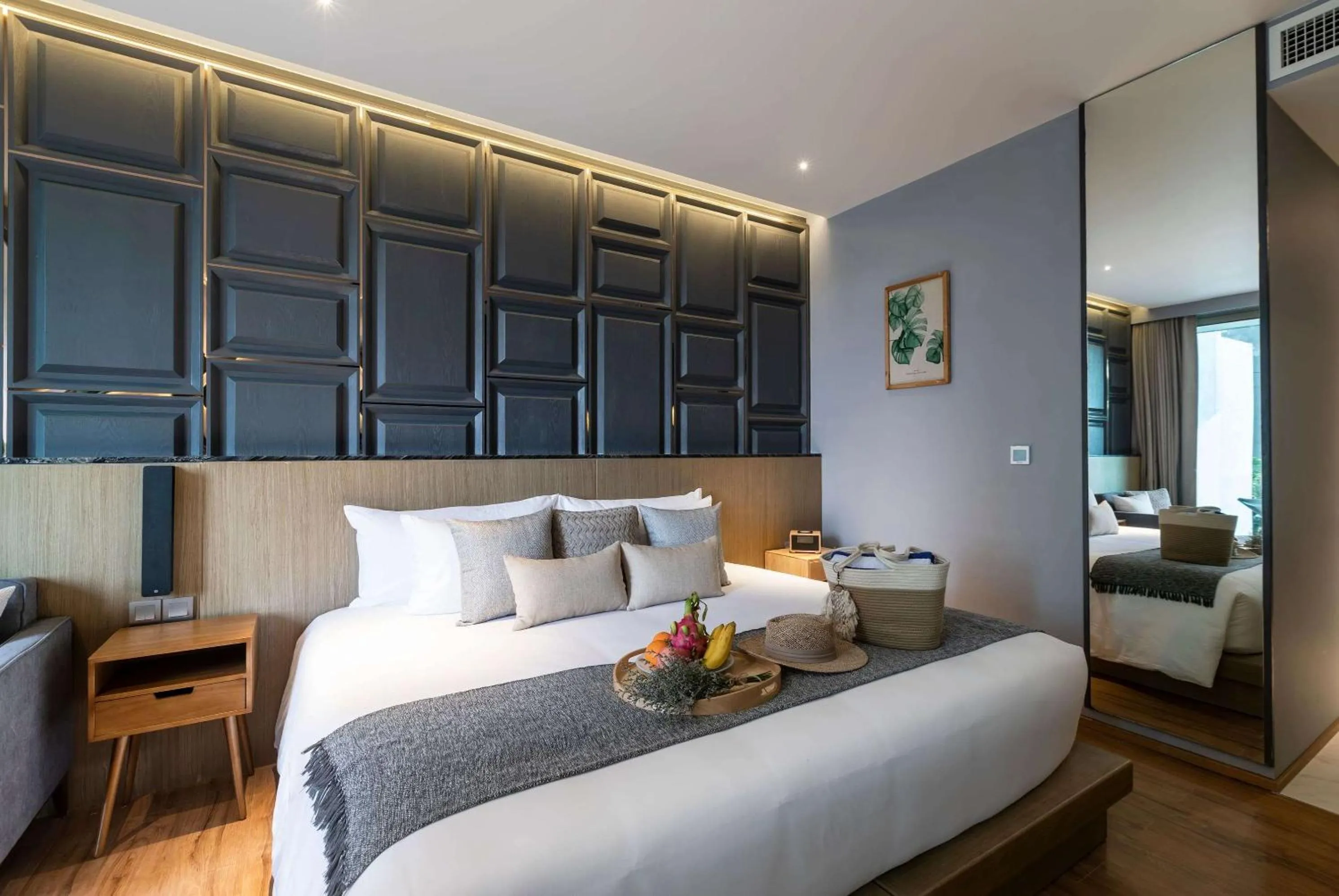 Photo of the whole room, Bed in Wyndham Grand Nai Harn Beach Phuket