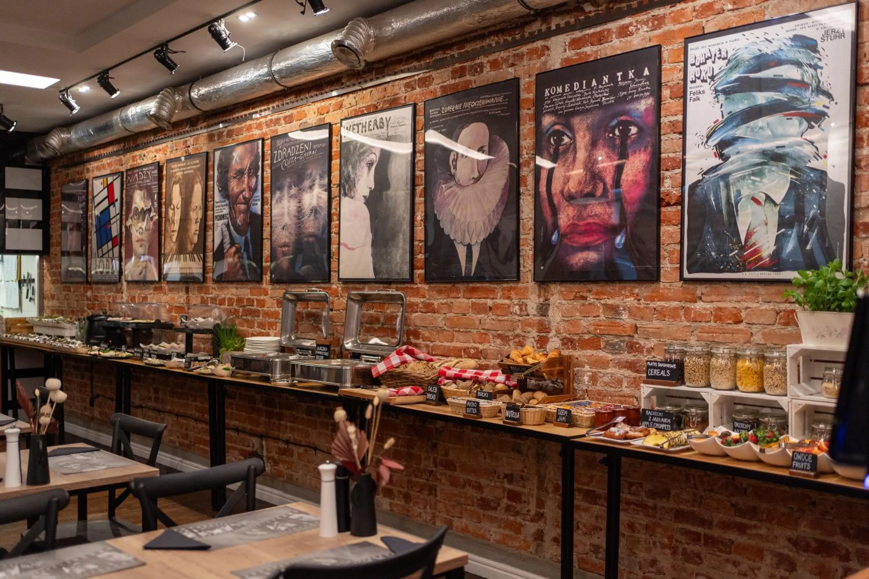 Breakfast in Stare Kino Cinema Residence