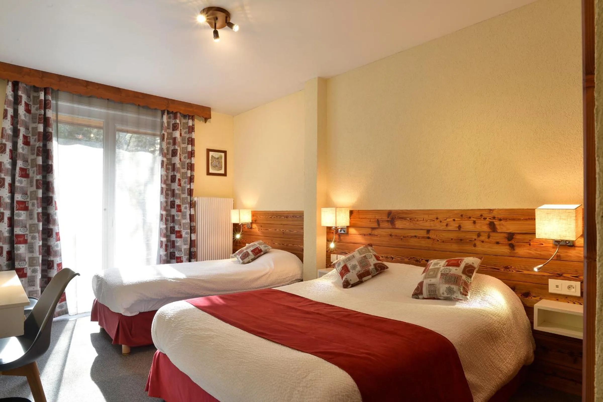 Bed in Auberge de la Dranse