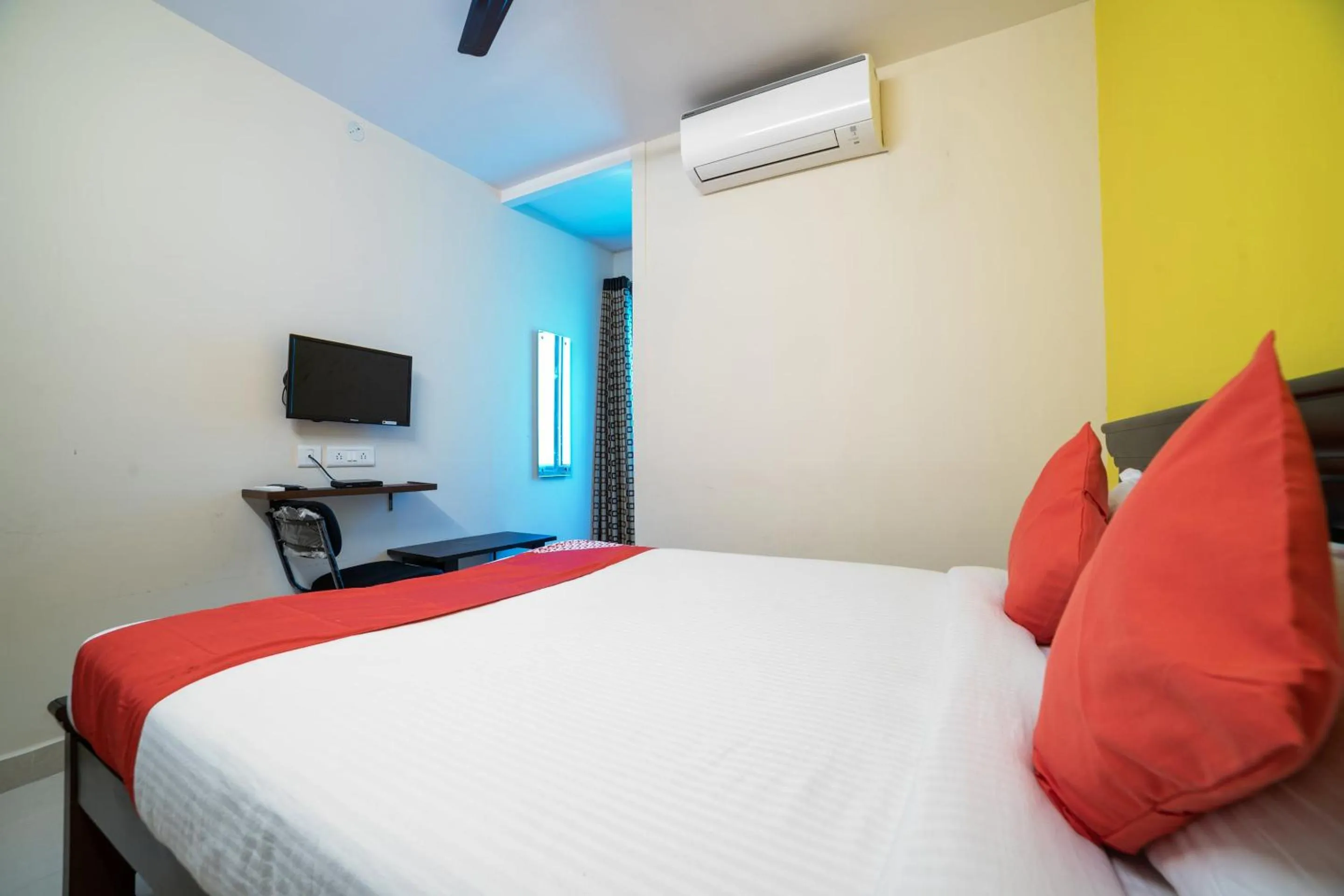 Bedroom in Hotel Blue House