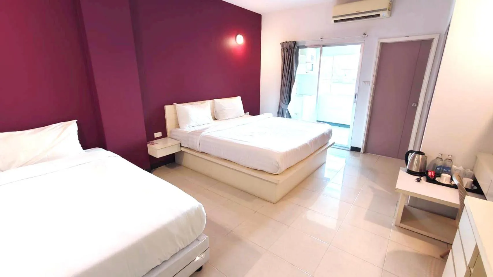 Bed in Fullroom 77 Srinakarin