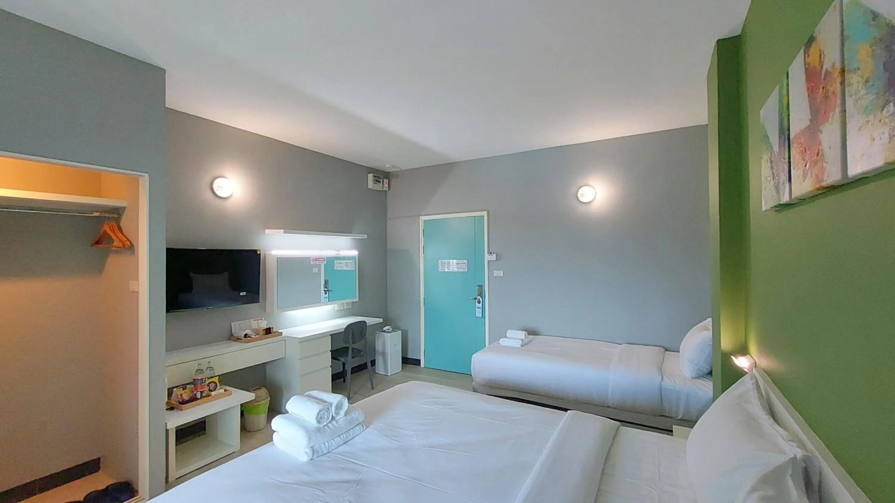 Bedroom, Bed in Fullroom 77 Srinakarin