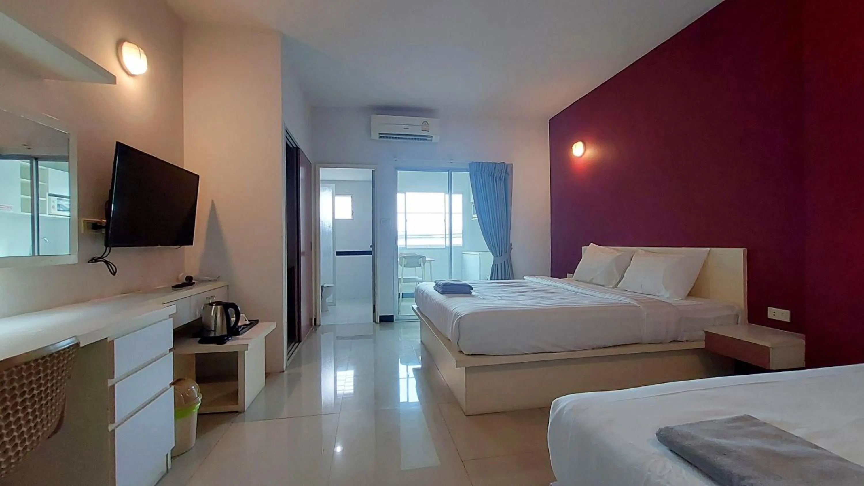 Bedroom, Bed in Fullroom 77 Srinakarin