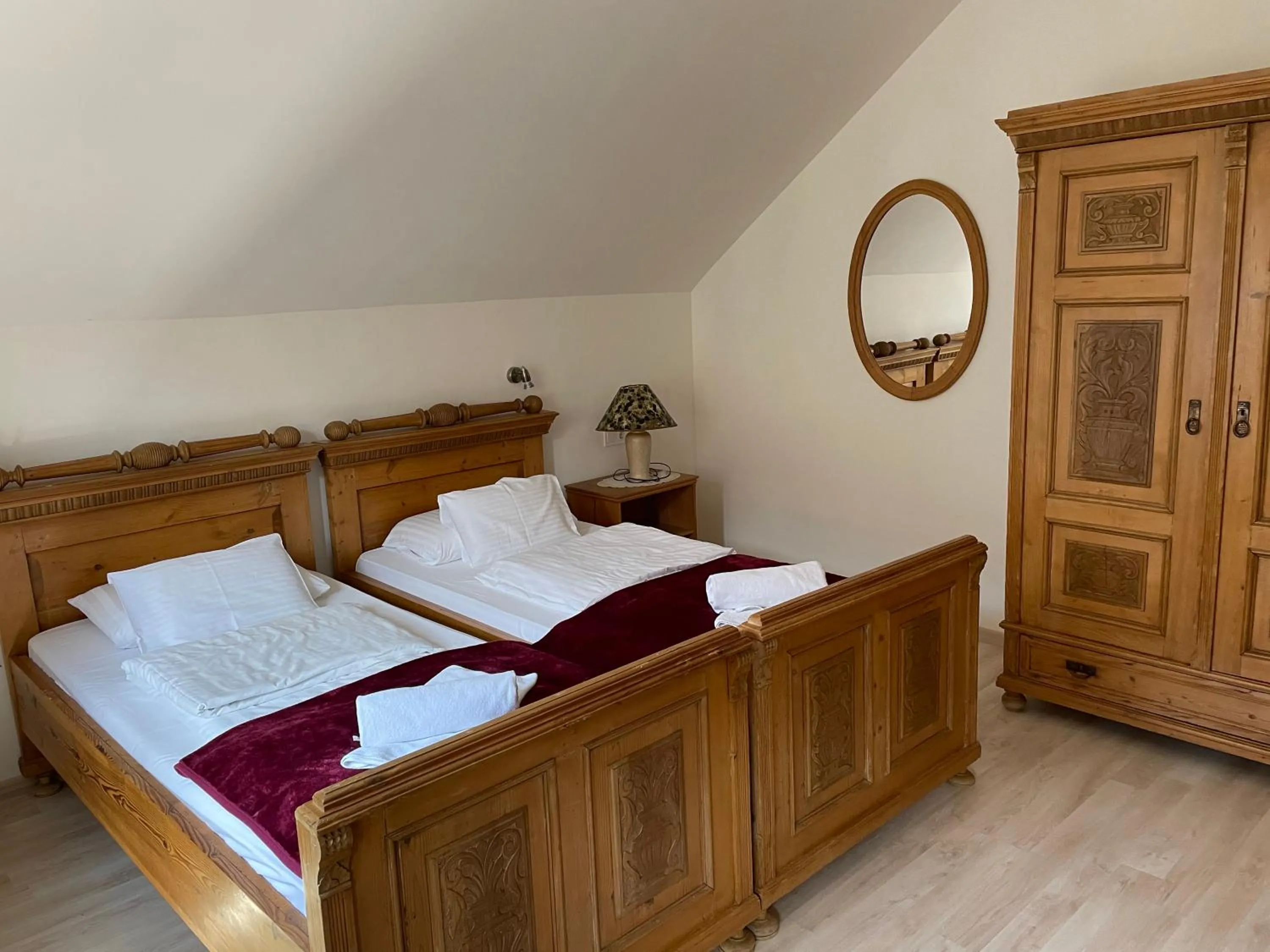 Bedroom, Bed in Mayer Pince Panzió