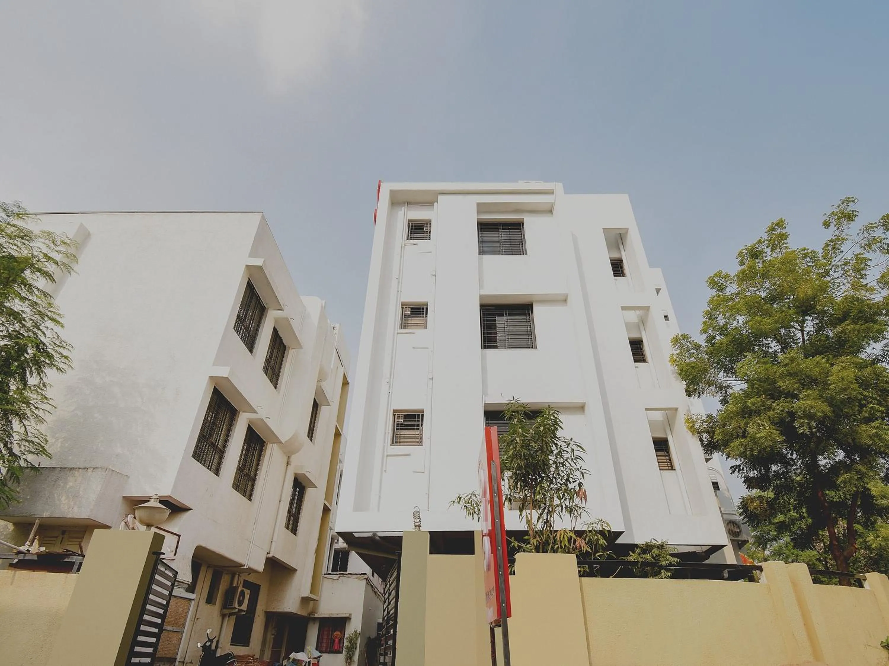 Facade/entrance in Collection O White House Regency