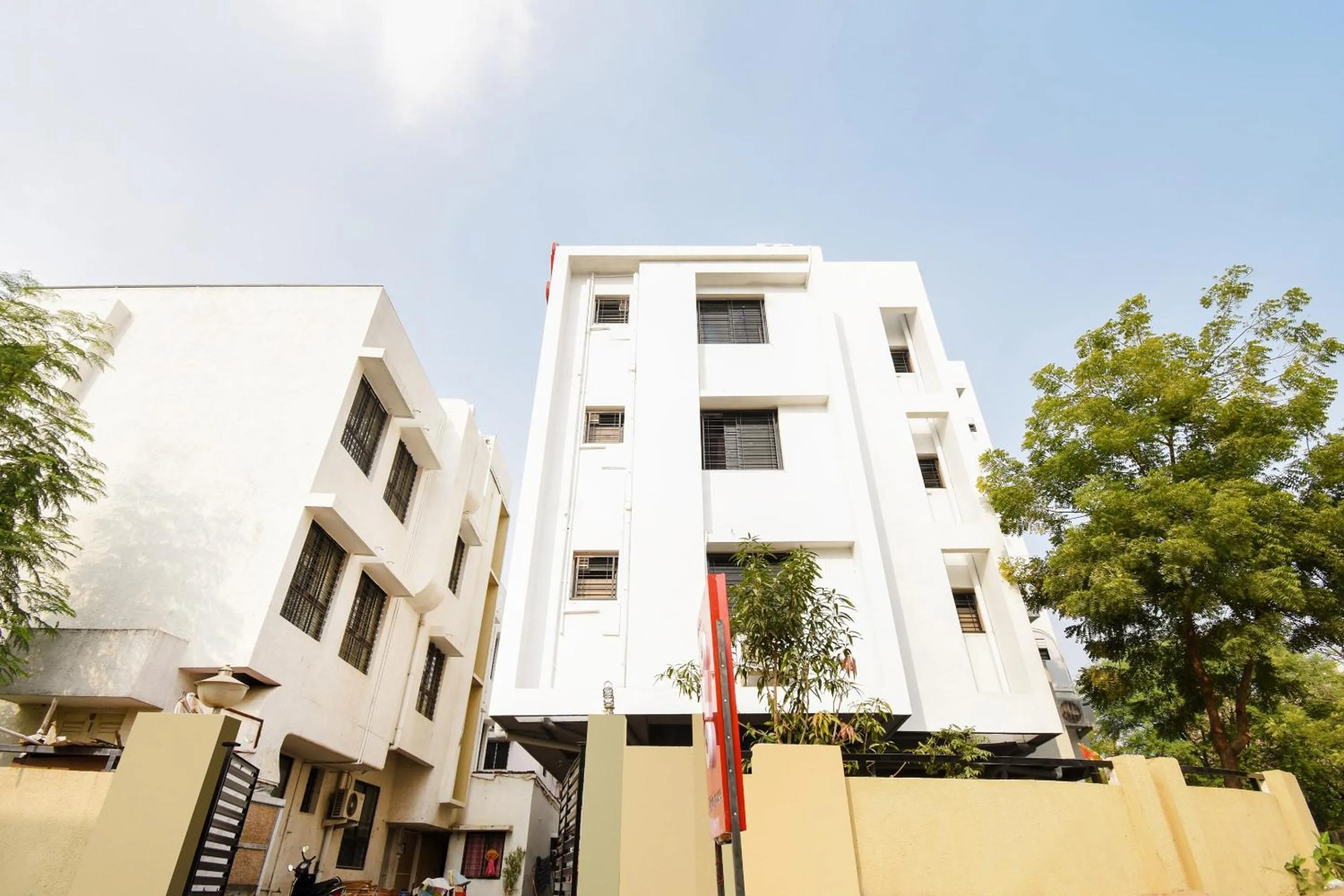 Facade/entrance in Super Collection O White House Regency