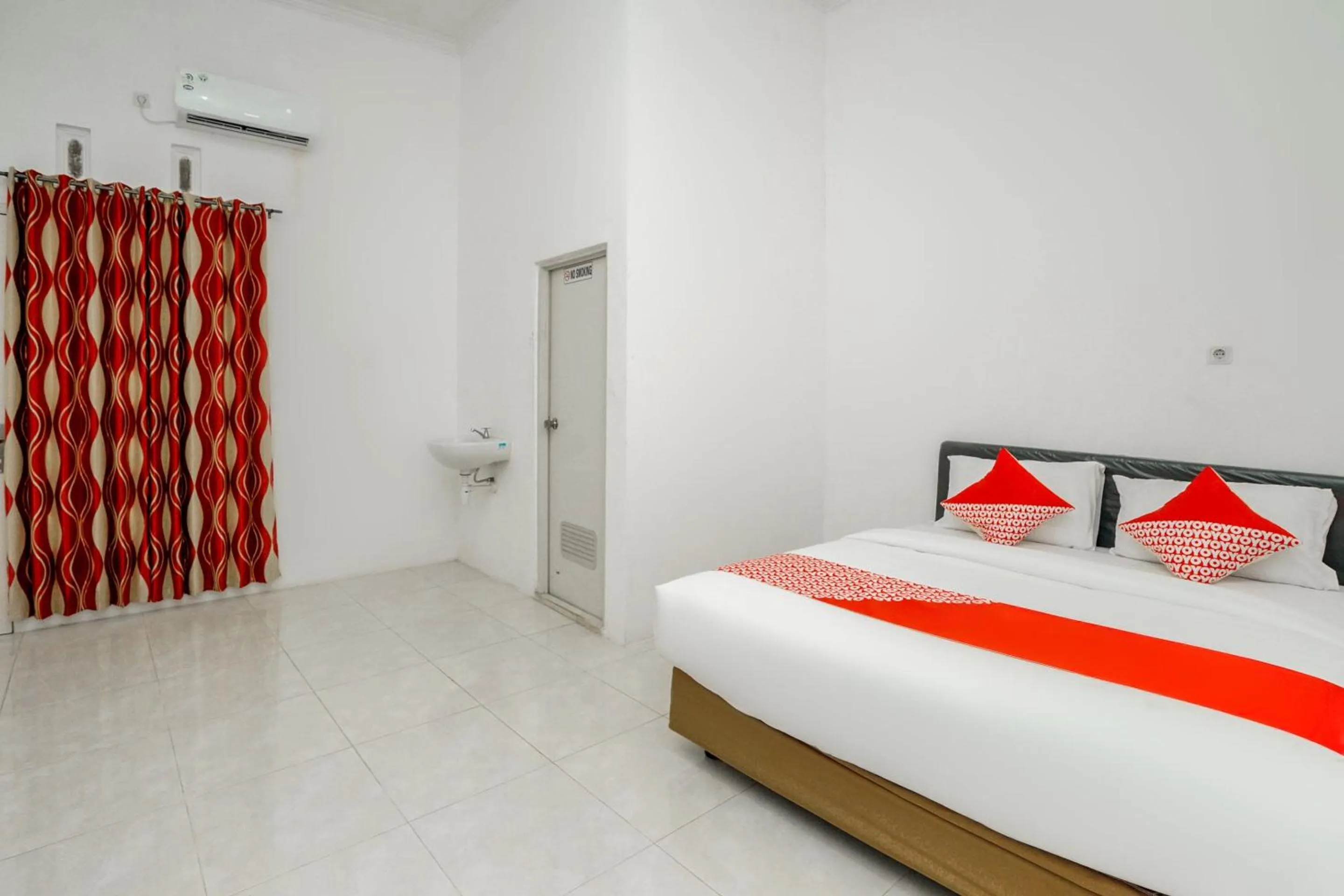 Bedroom in Hotel O Choco 88 Residence